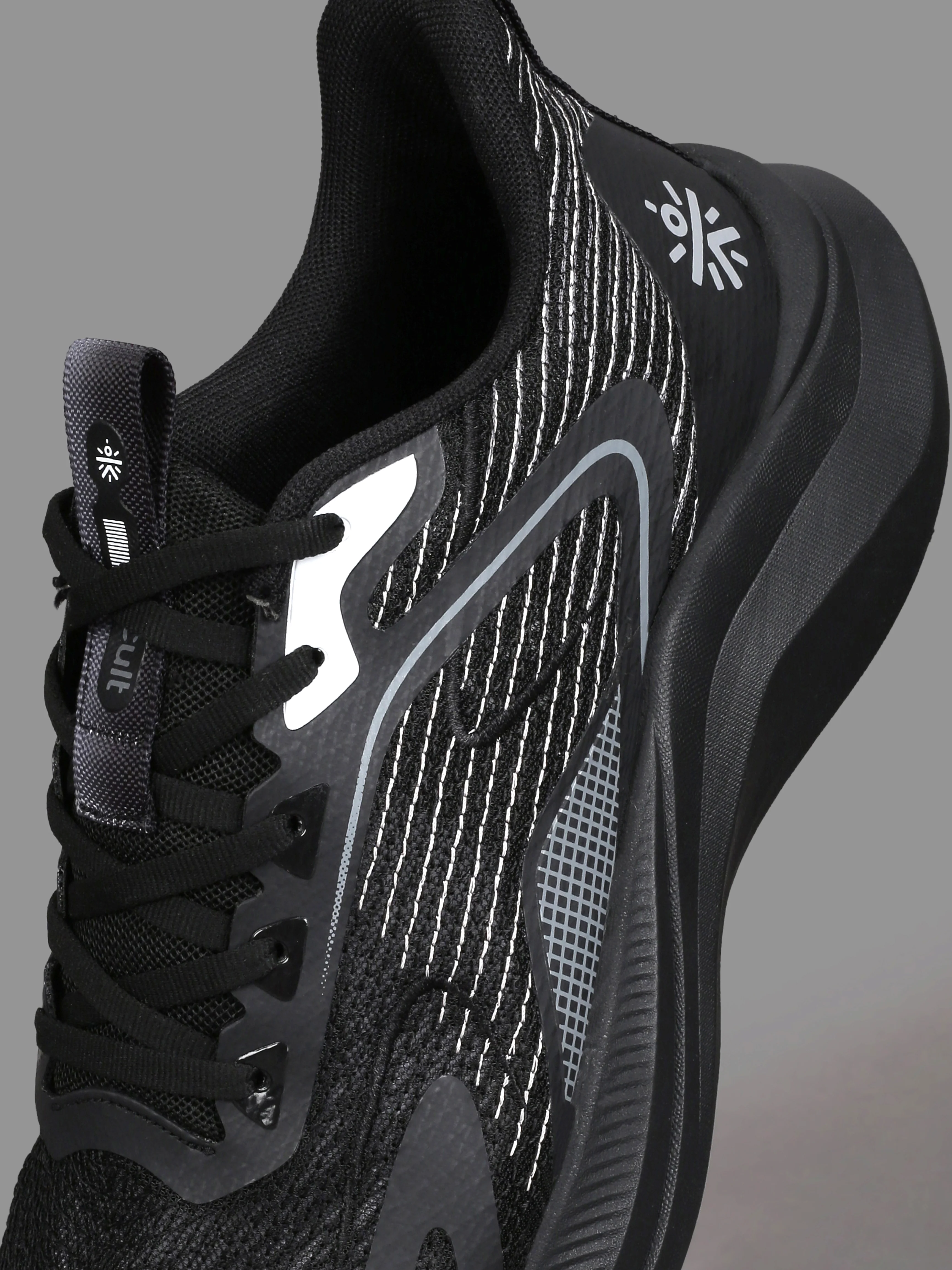 cult Men's GlaciusX Running Shoes - Black - Image 9
