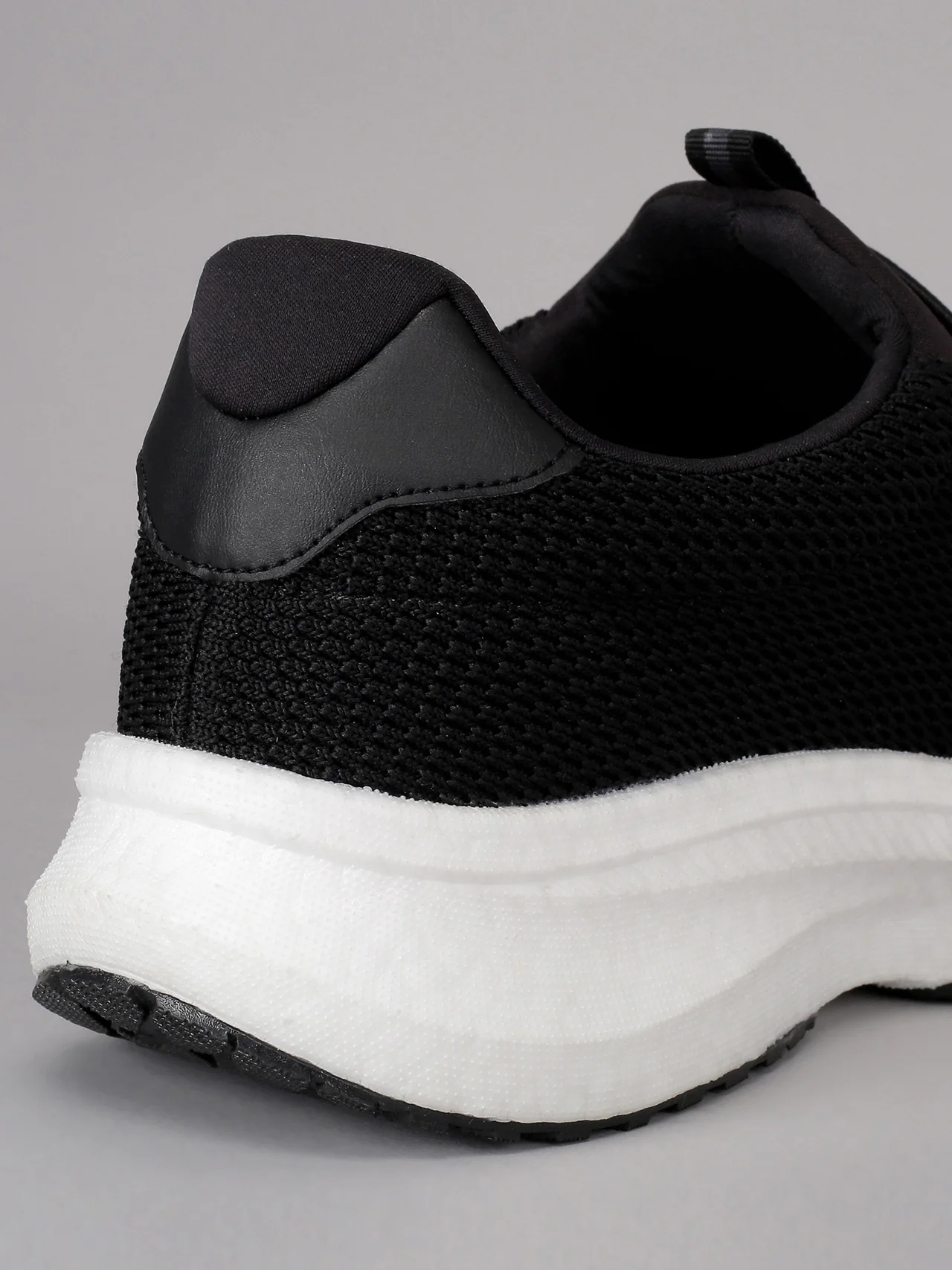 cult Men's Glide Walk Slip-On Walking Shoes - Black - Image 9