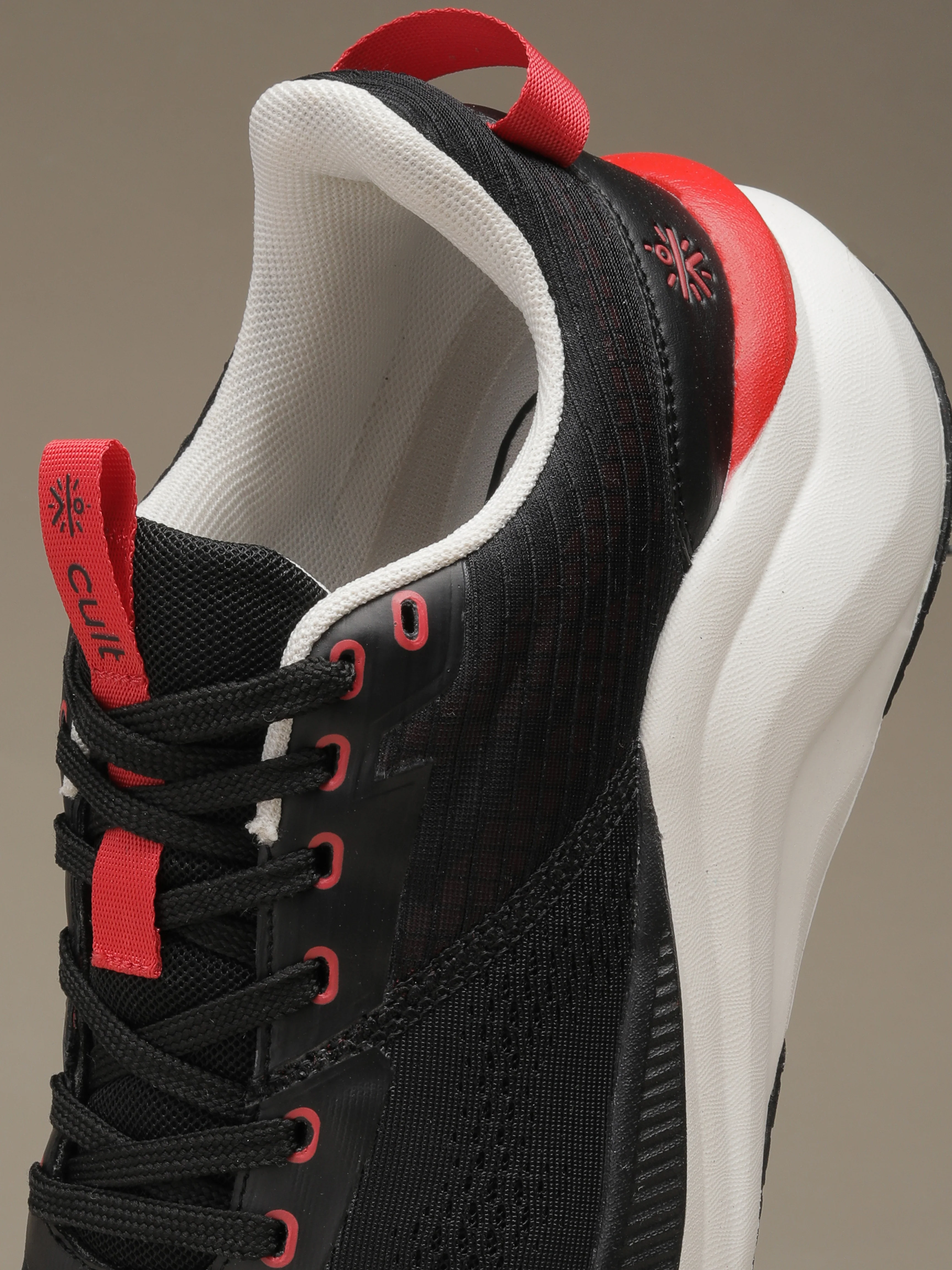 cult Men's Kairo Running Shoes - Black/Red - Image 11