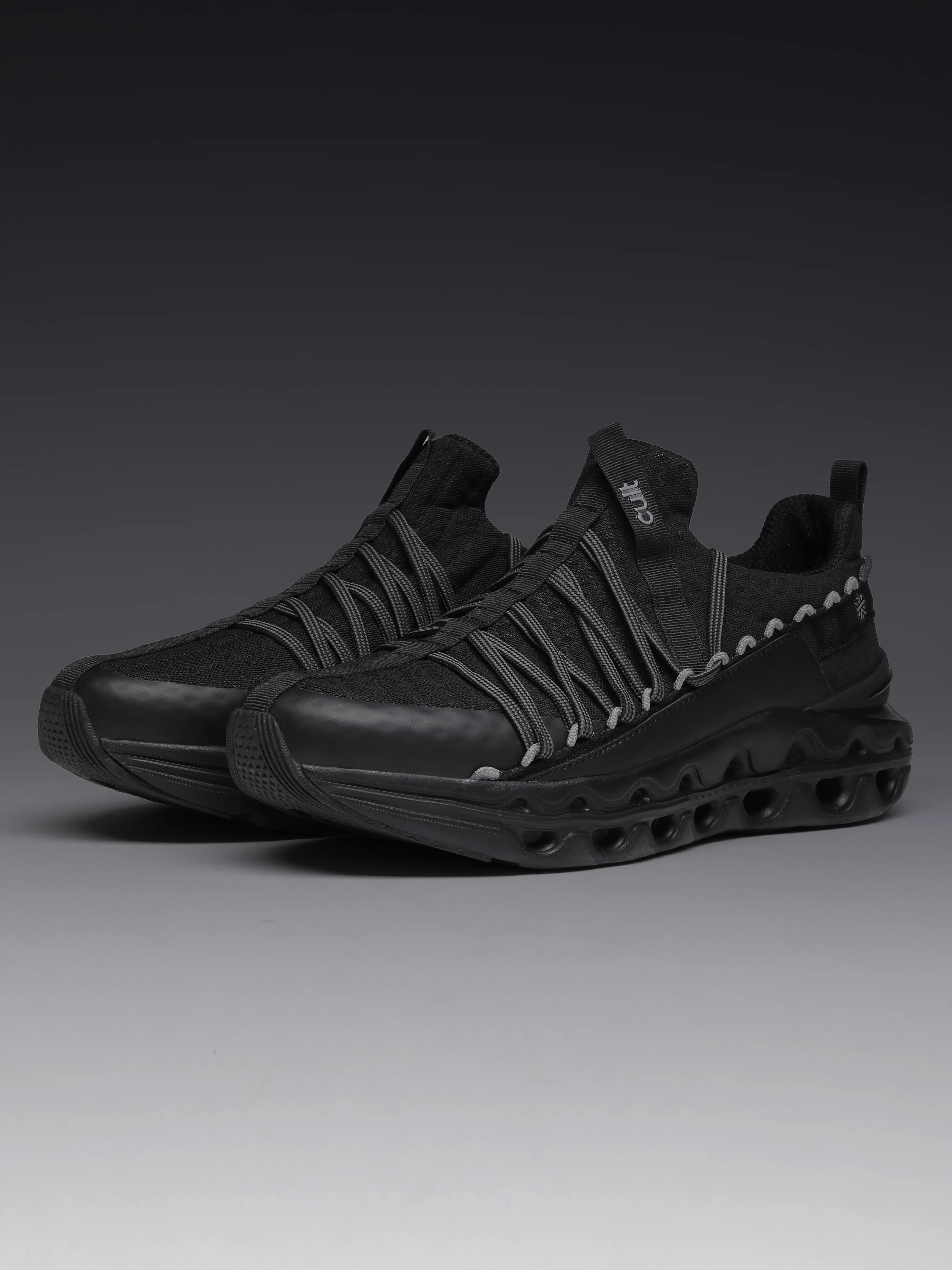 cult Men's Loop Walking Shoes - Black - Image 13