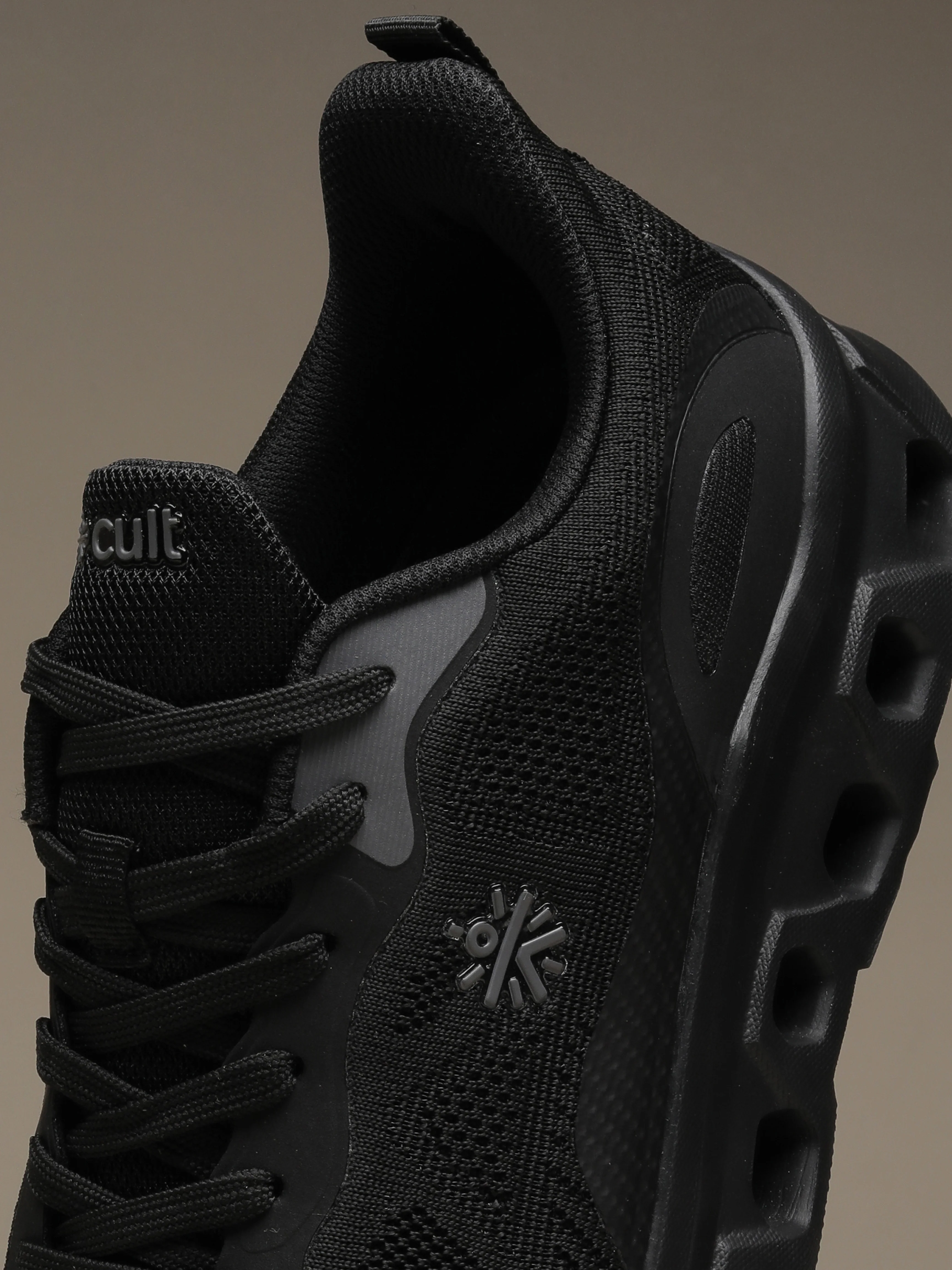 cult Men's Oxyra Walking Shoes - Black/D.Grey - Image 11