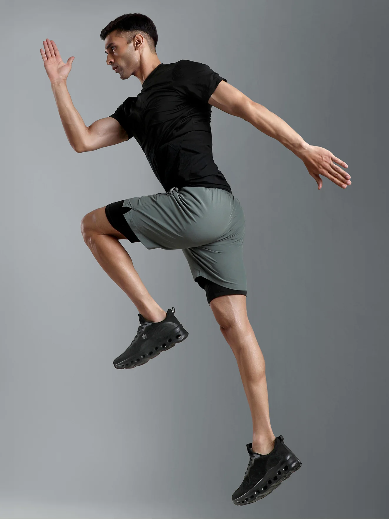 cult Men's Oxyra Walking Shoes - Black/D.Grey - Image 2