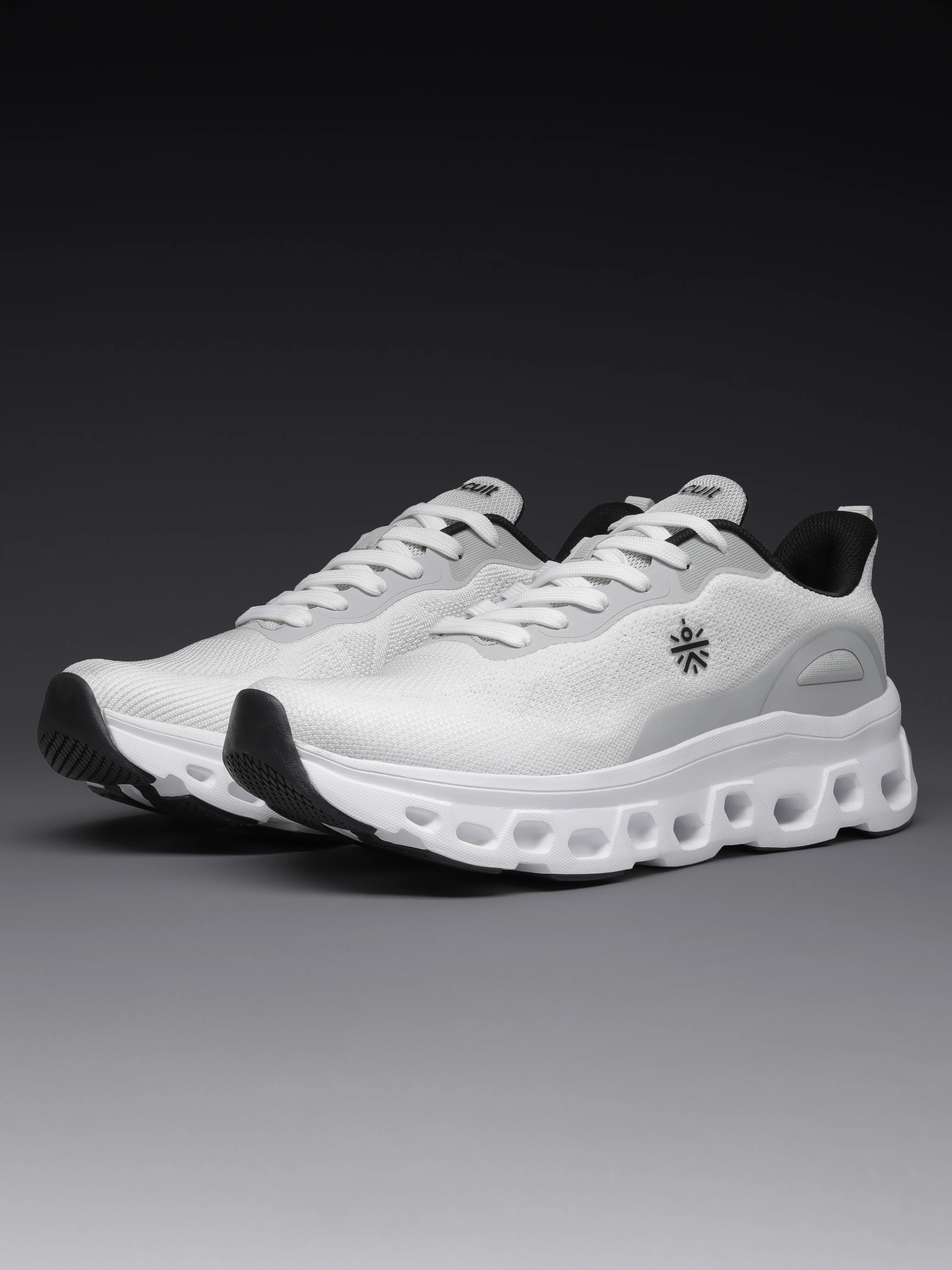 cult Men's Oxyra Walking Shoes - White/Black - Image 13