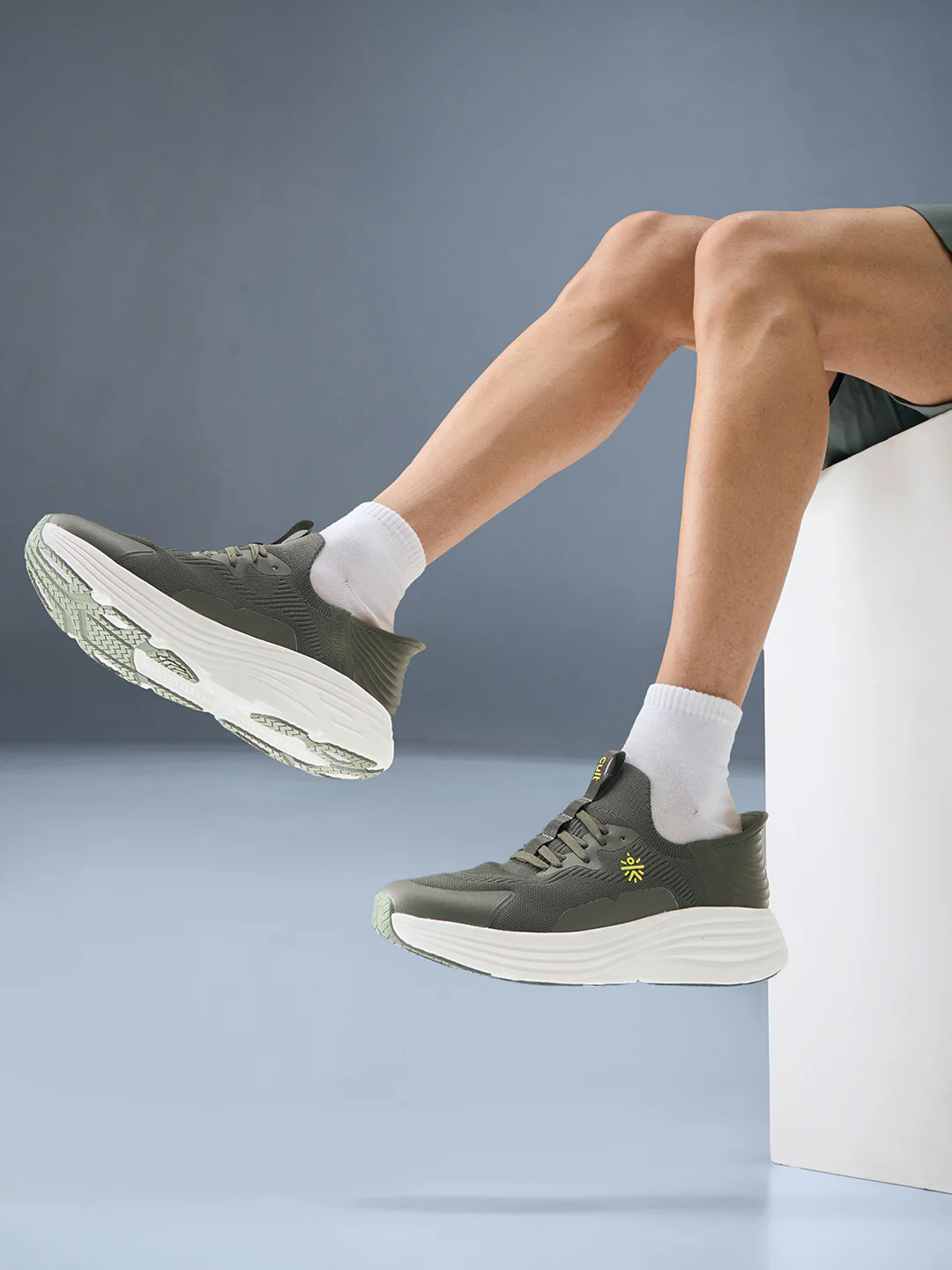 cult Men's PowerShift Walking Shoes - Olive - Image 7