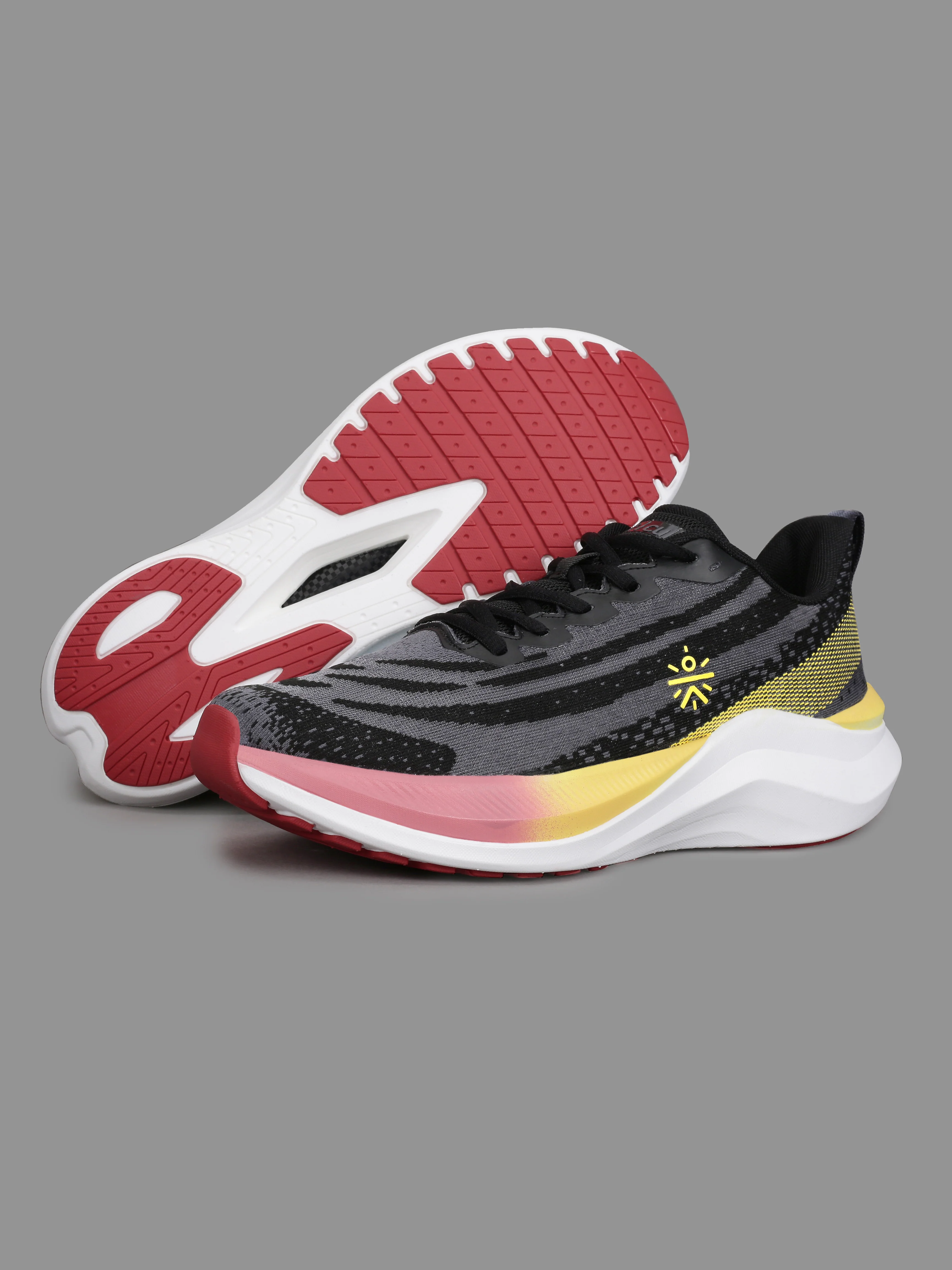cult Men's Quasar Running Shoes - Black - Image 12