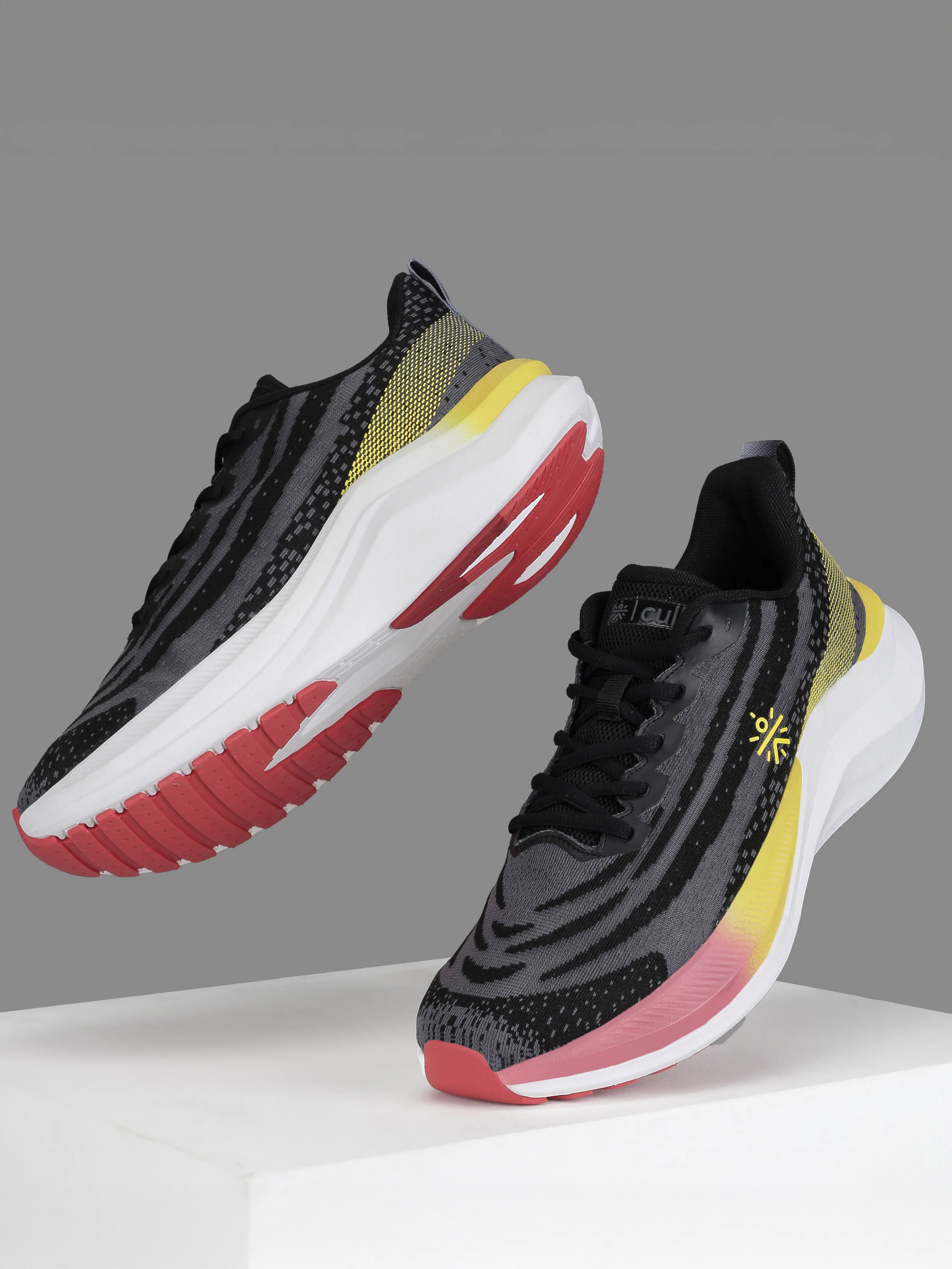 cult Men's Quasar Running Shoes - Black - Image 2