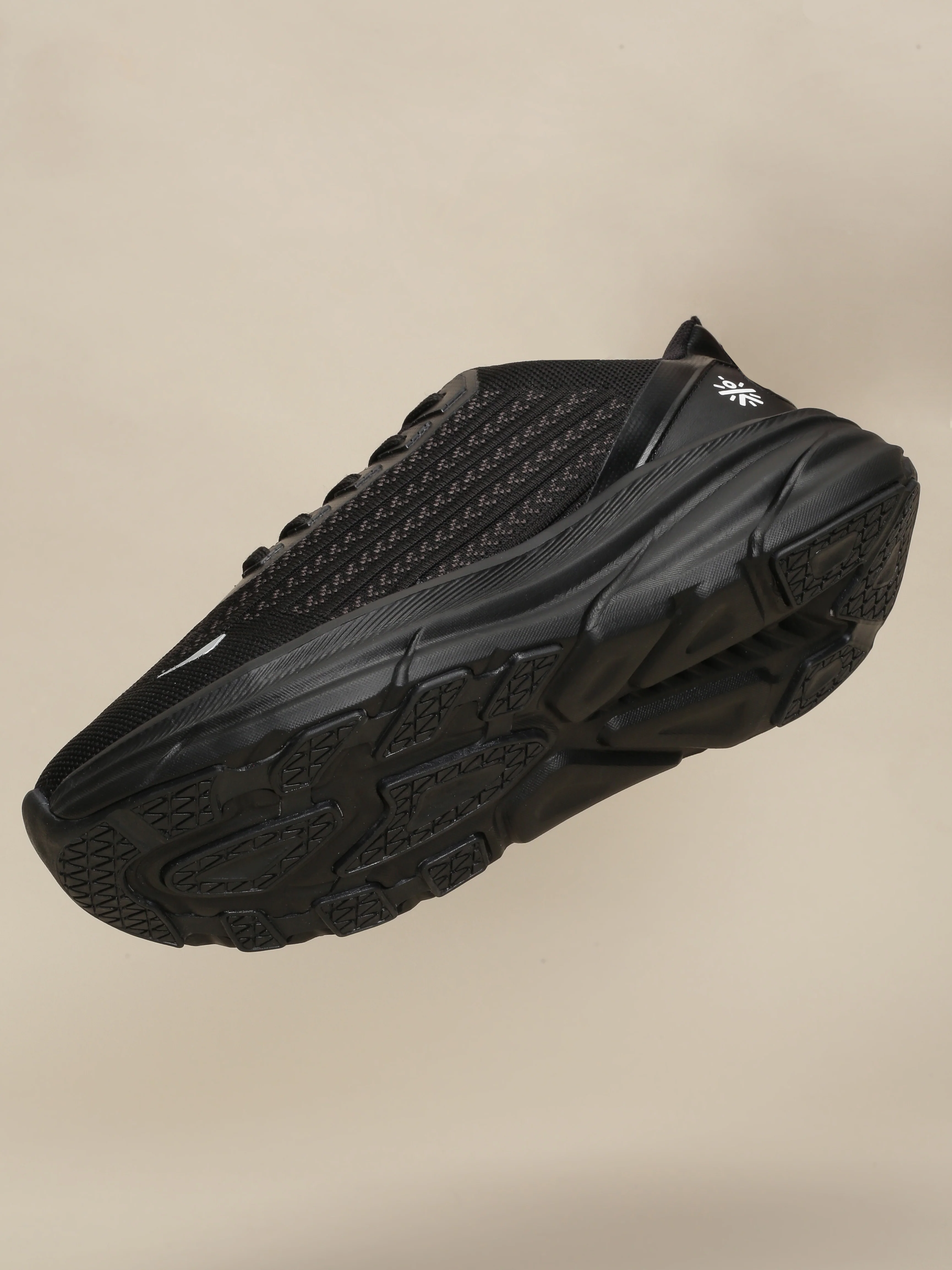 cult Men's Raze Running Shoes - Black - Image 10