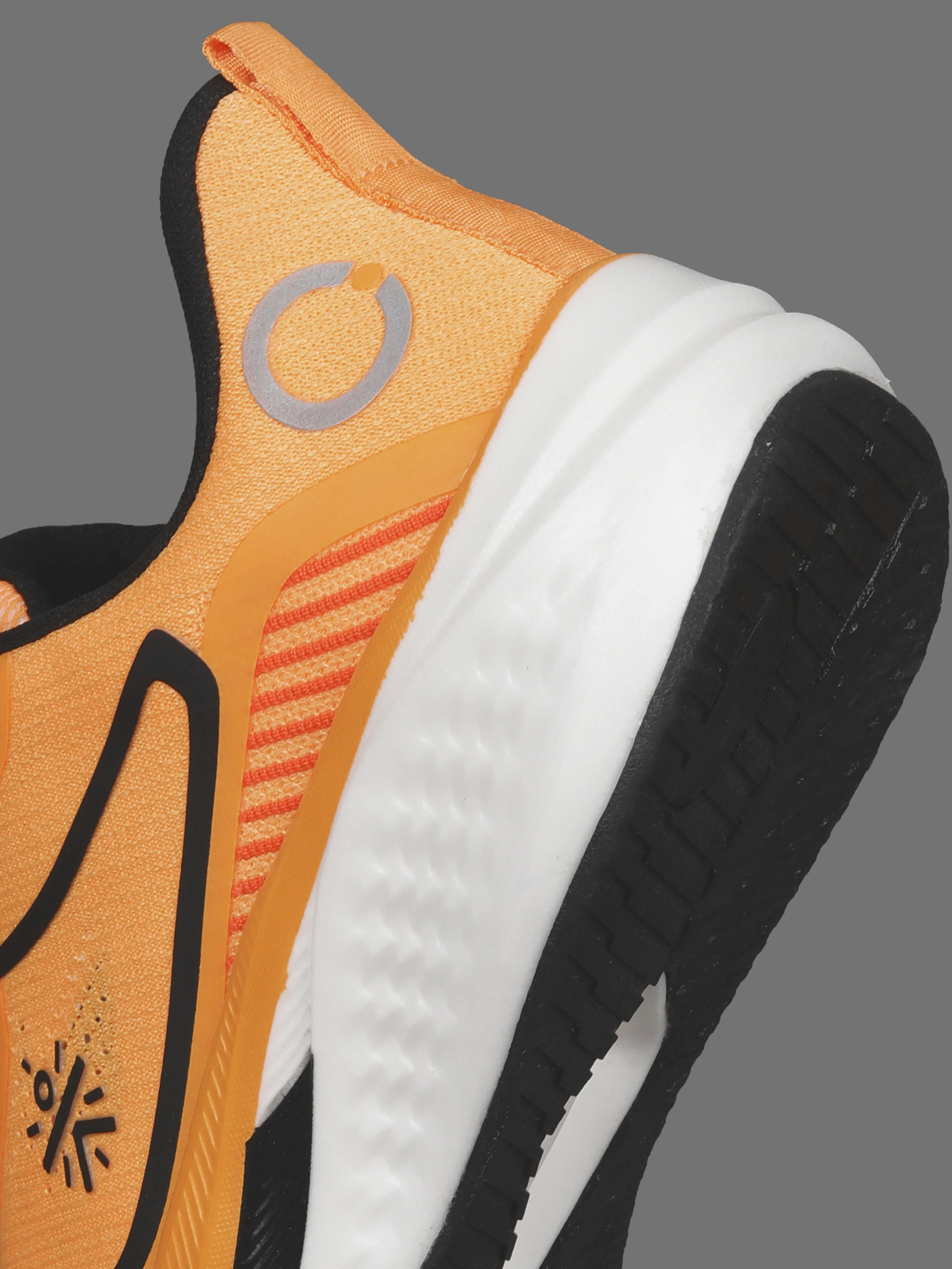 cult Men's Stratus Running Shoes - Orange - Image 11