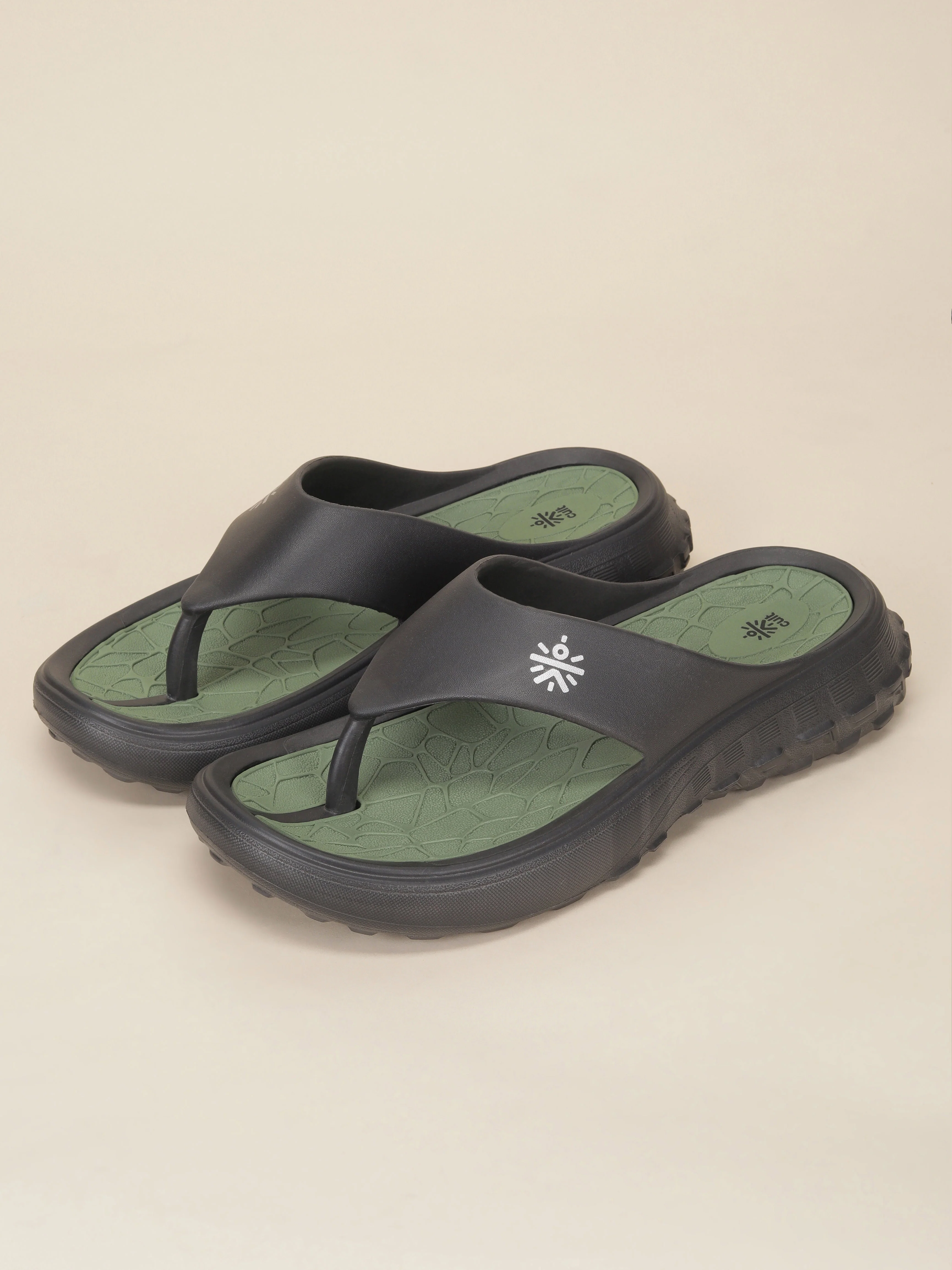 cult Men's TerraGrip Sliders - Black - Image 12