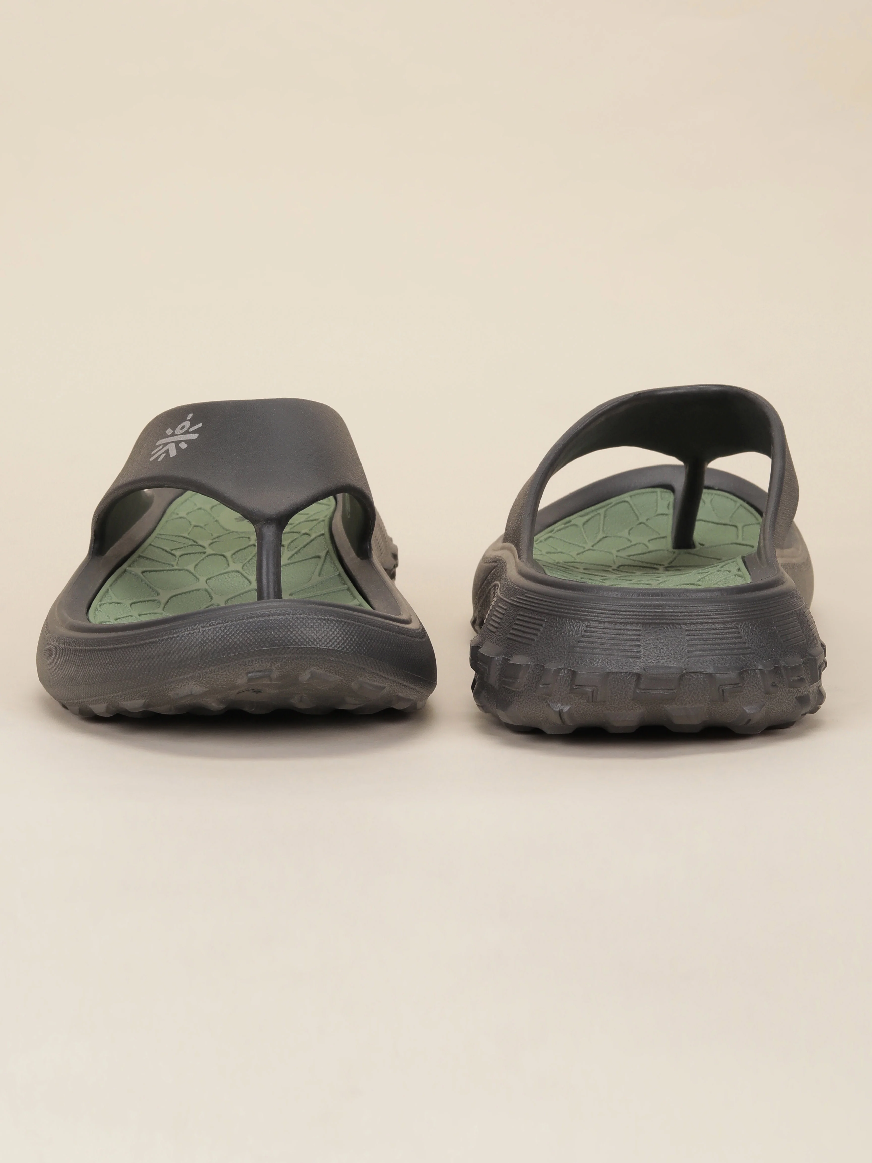 cult Men's TerraGrip Sliders - Black - Image 9