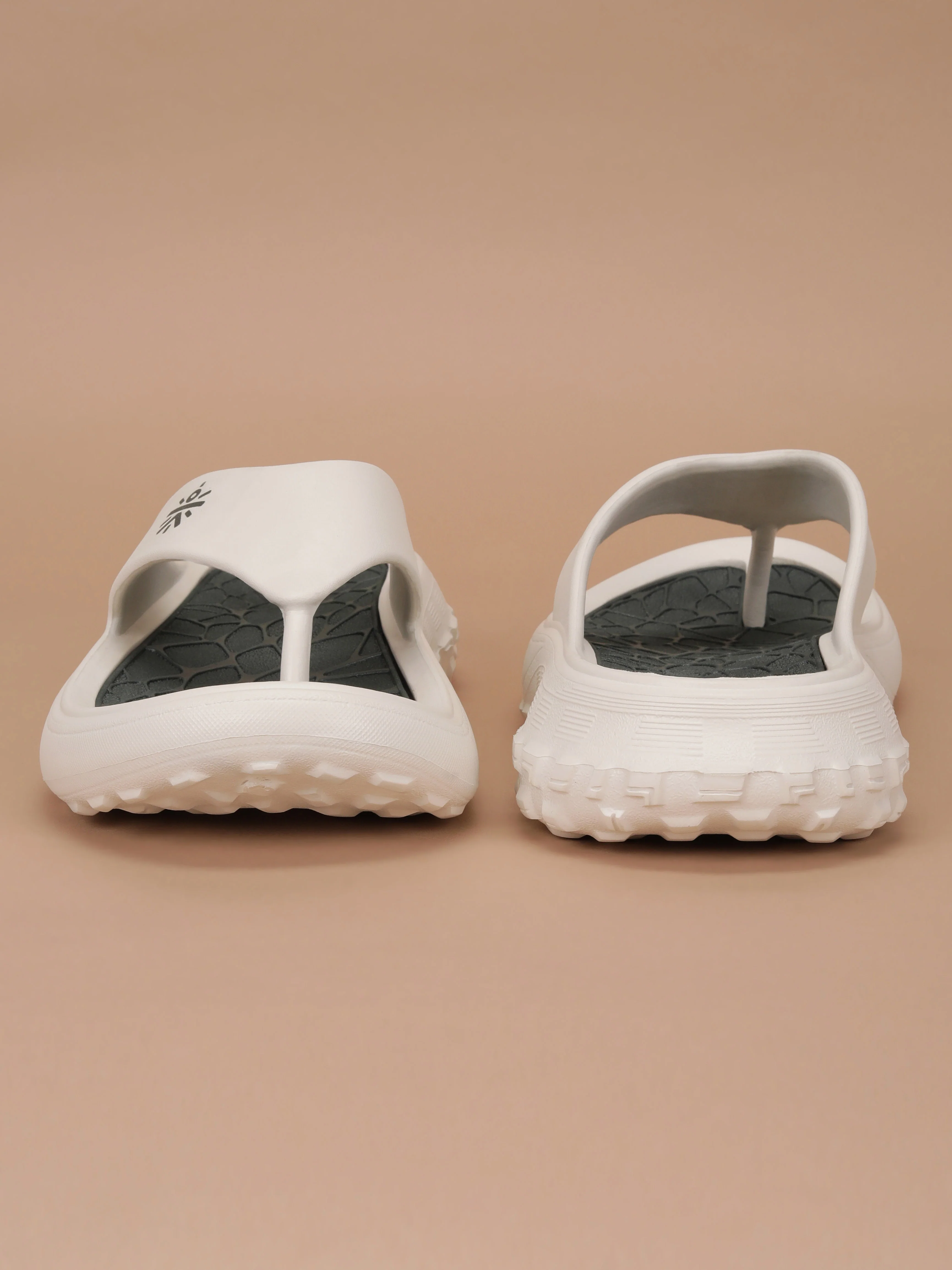 cult Men's TerraGrip Sliders - Off White - Image 9
