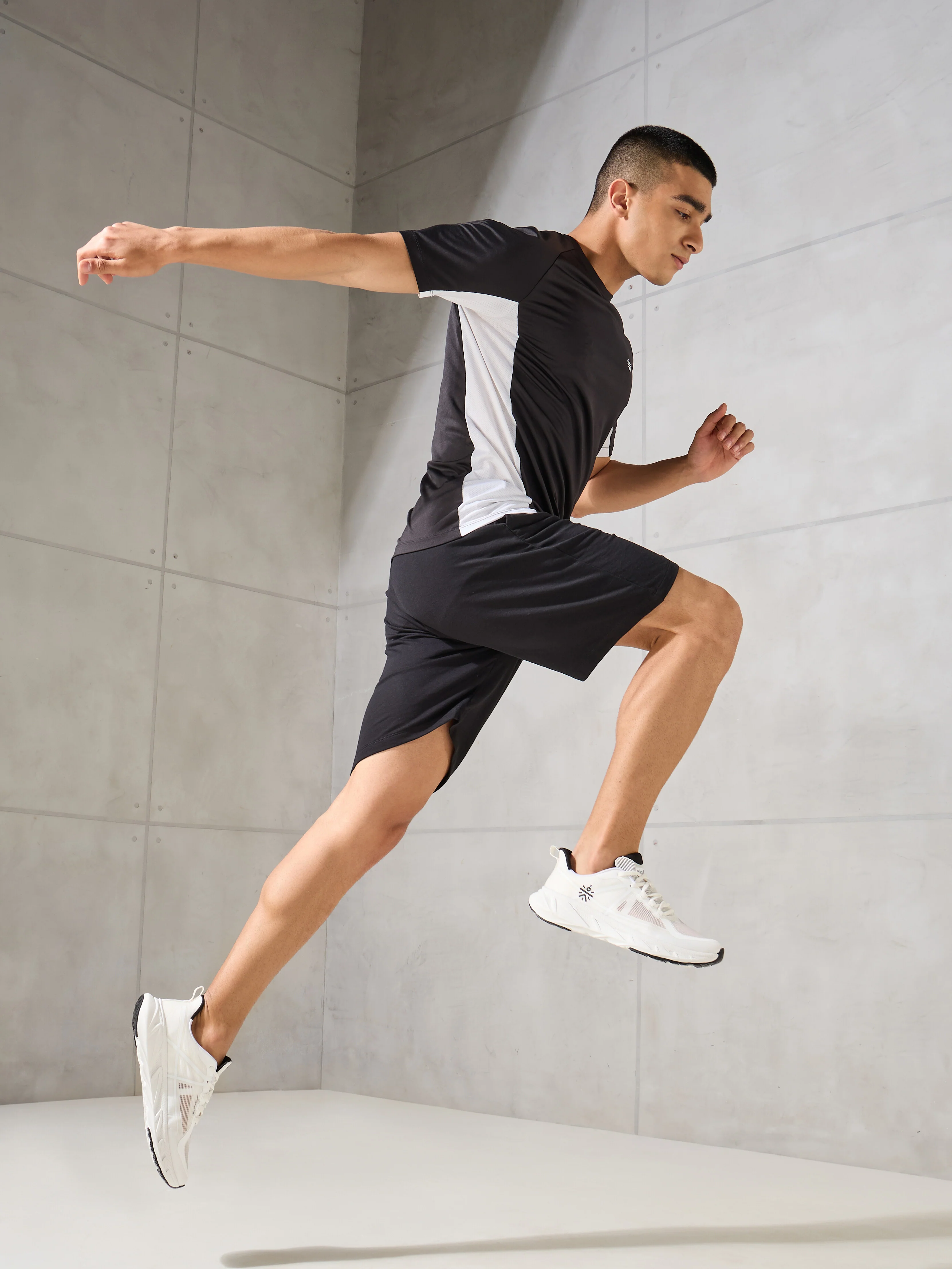cult Men's Traverse Running Shoes - Off White - Image 2