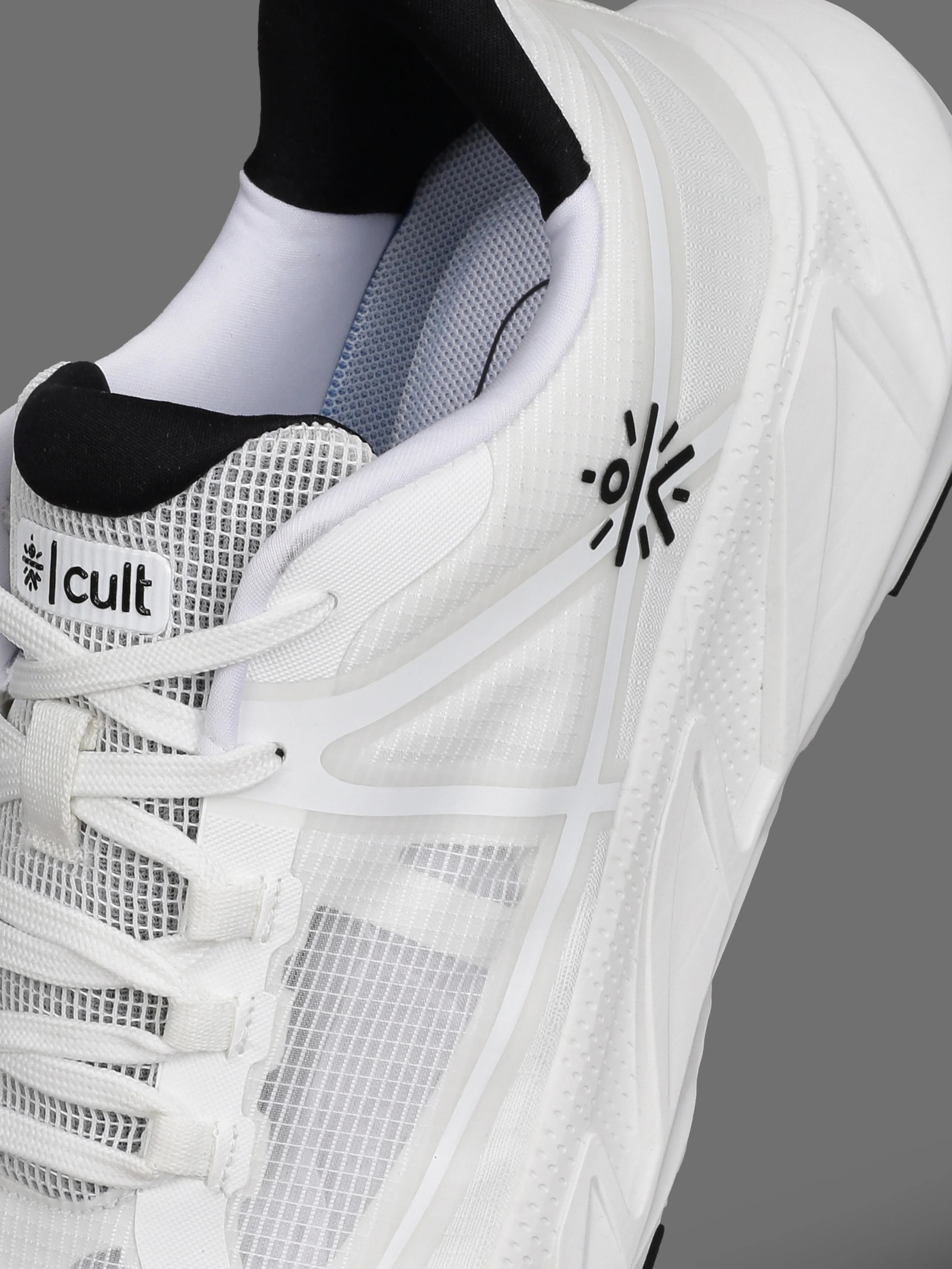 cult Men's Traverse Running Shoes - Off White - Image 9