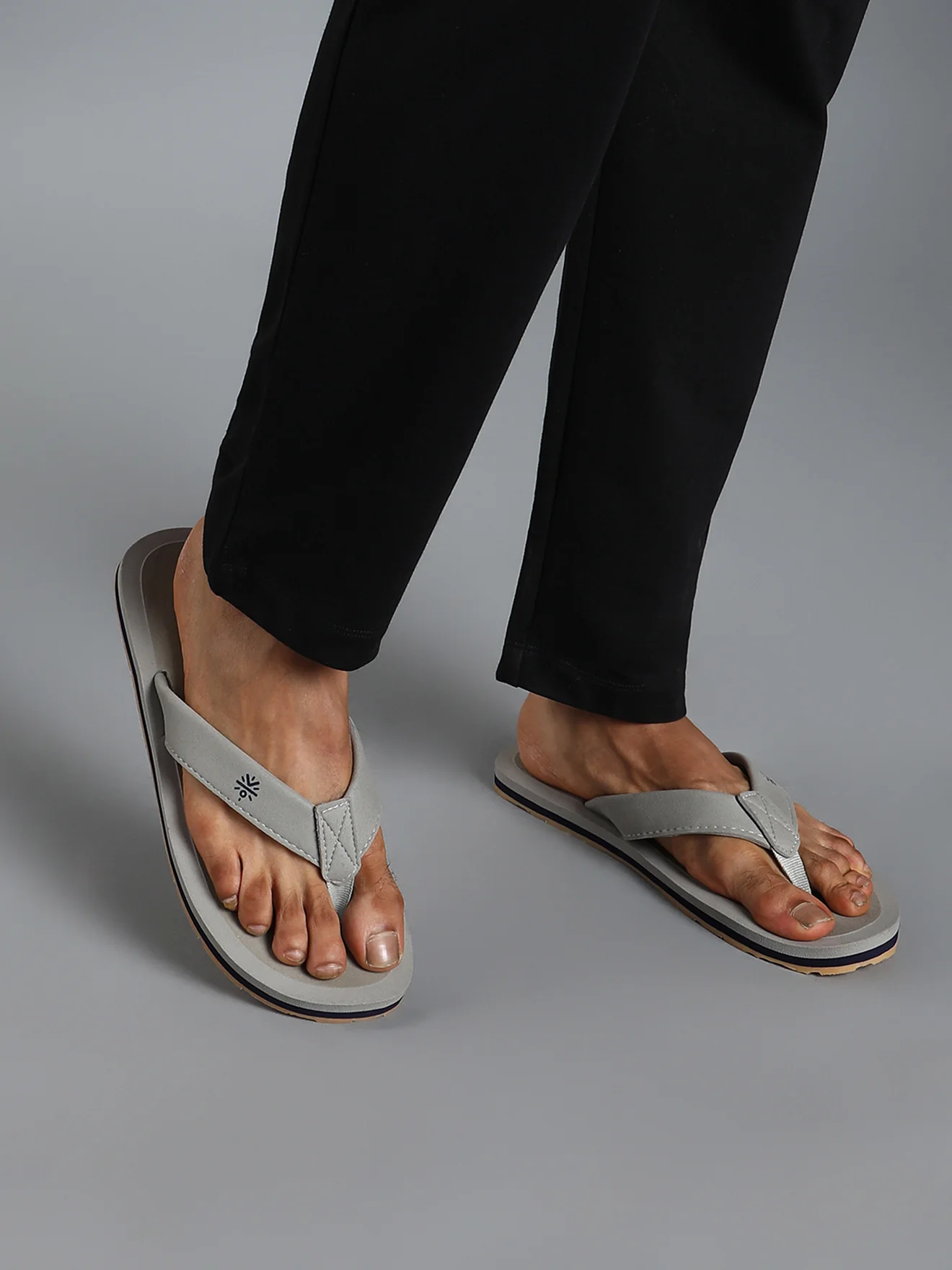 cult Men's Vetra Flip Flops - Grey - Image 8