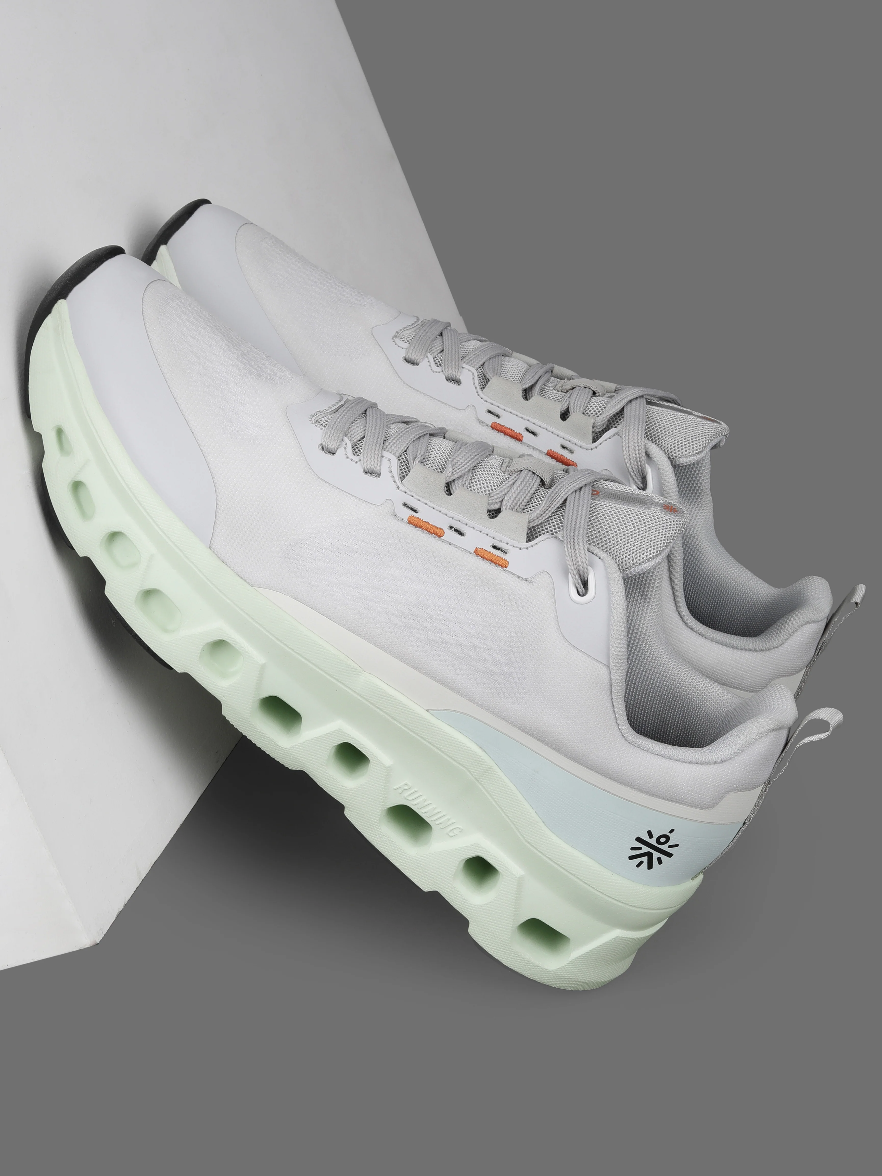cult Men's Vortex Sneaker Shoes - Off White - Image 4