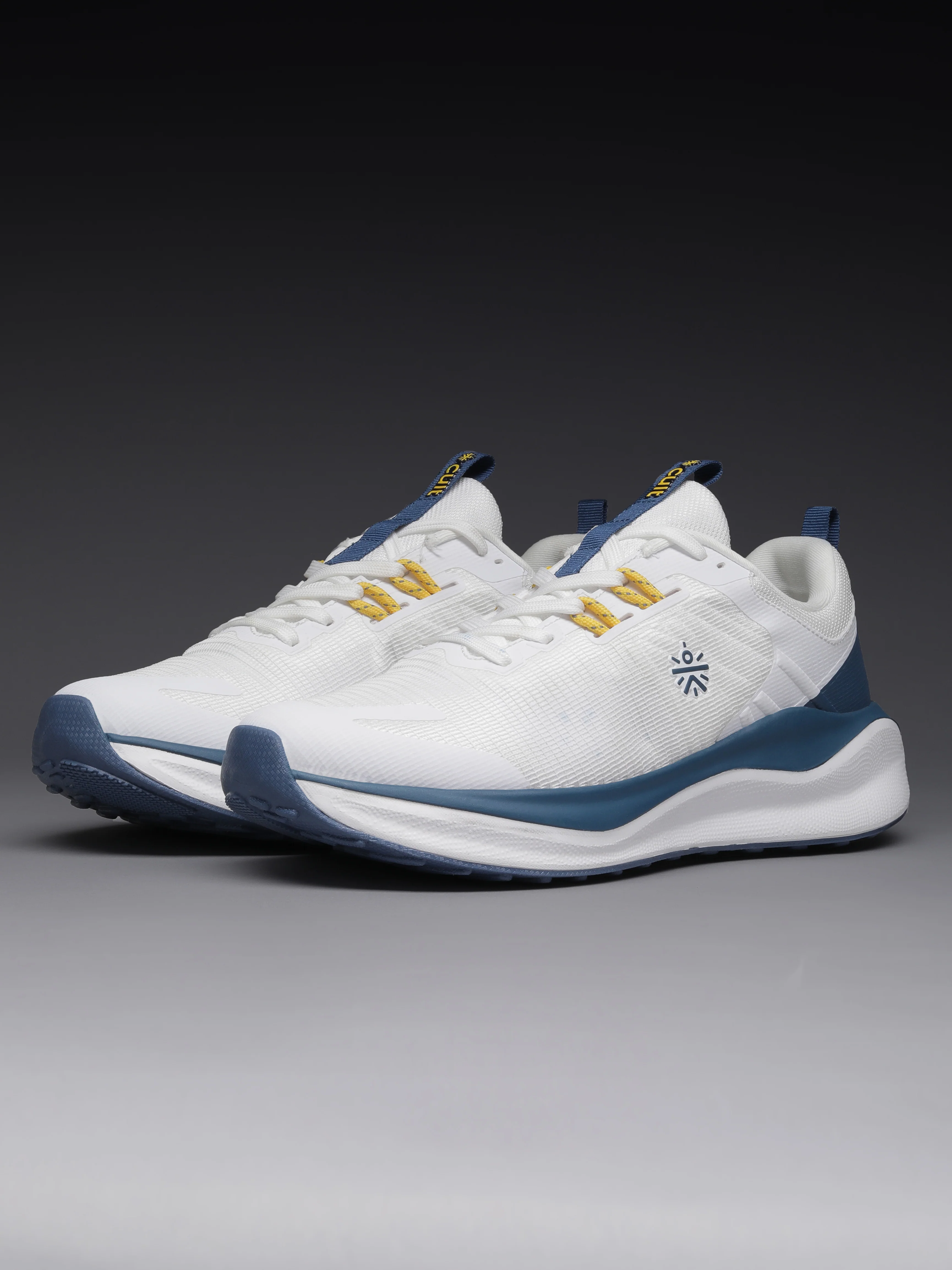 cult Men's Zyro Running Shoes - White/R.Blue - Image 13