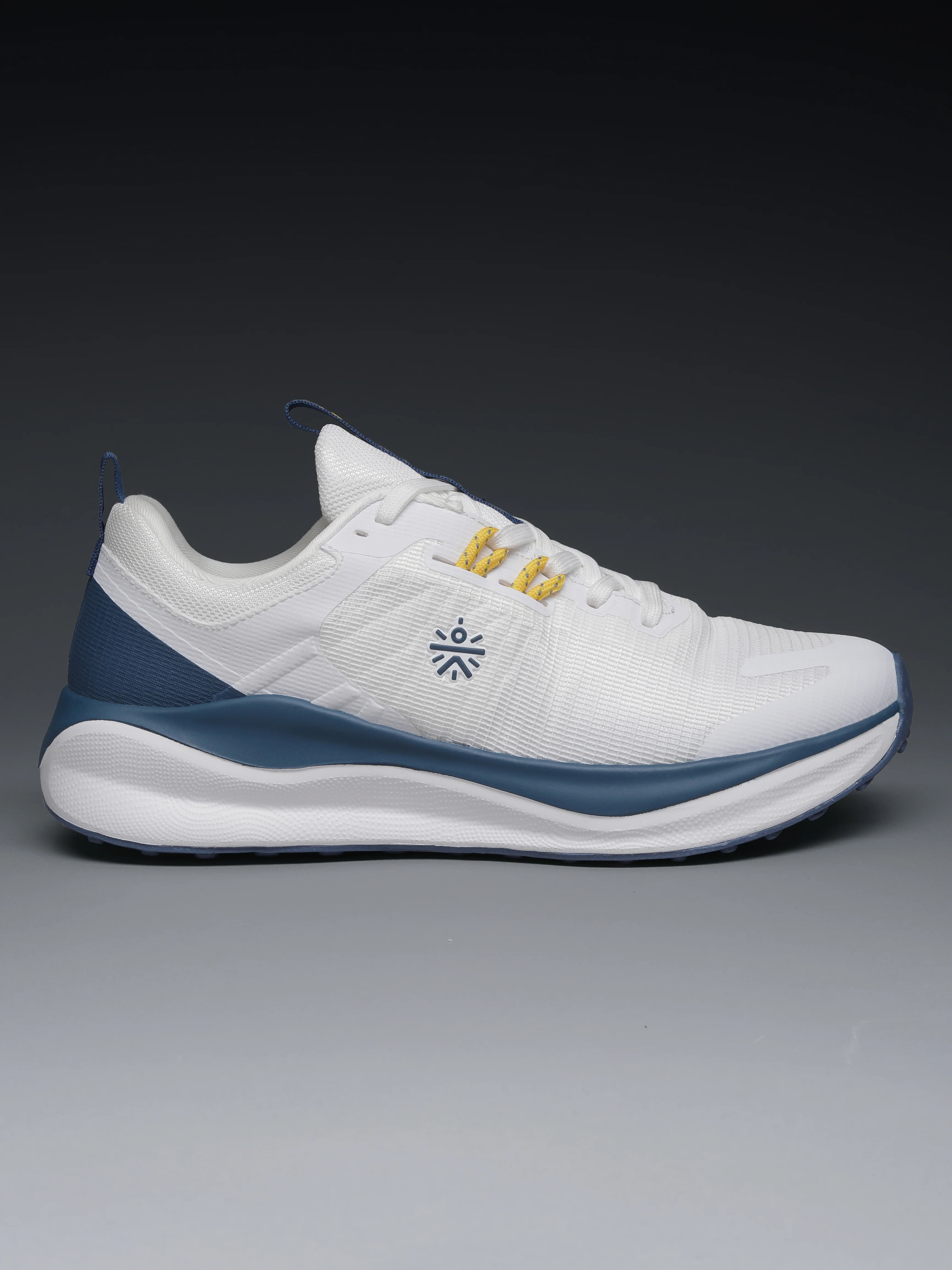 cult Men's Zyro Running Shoes - White/R.Blue - Image 3