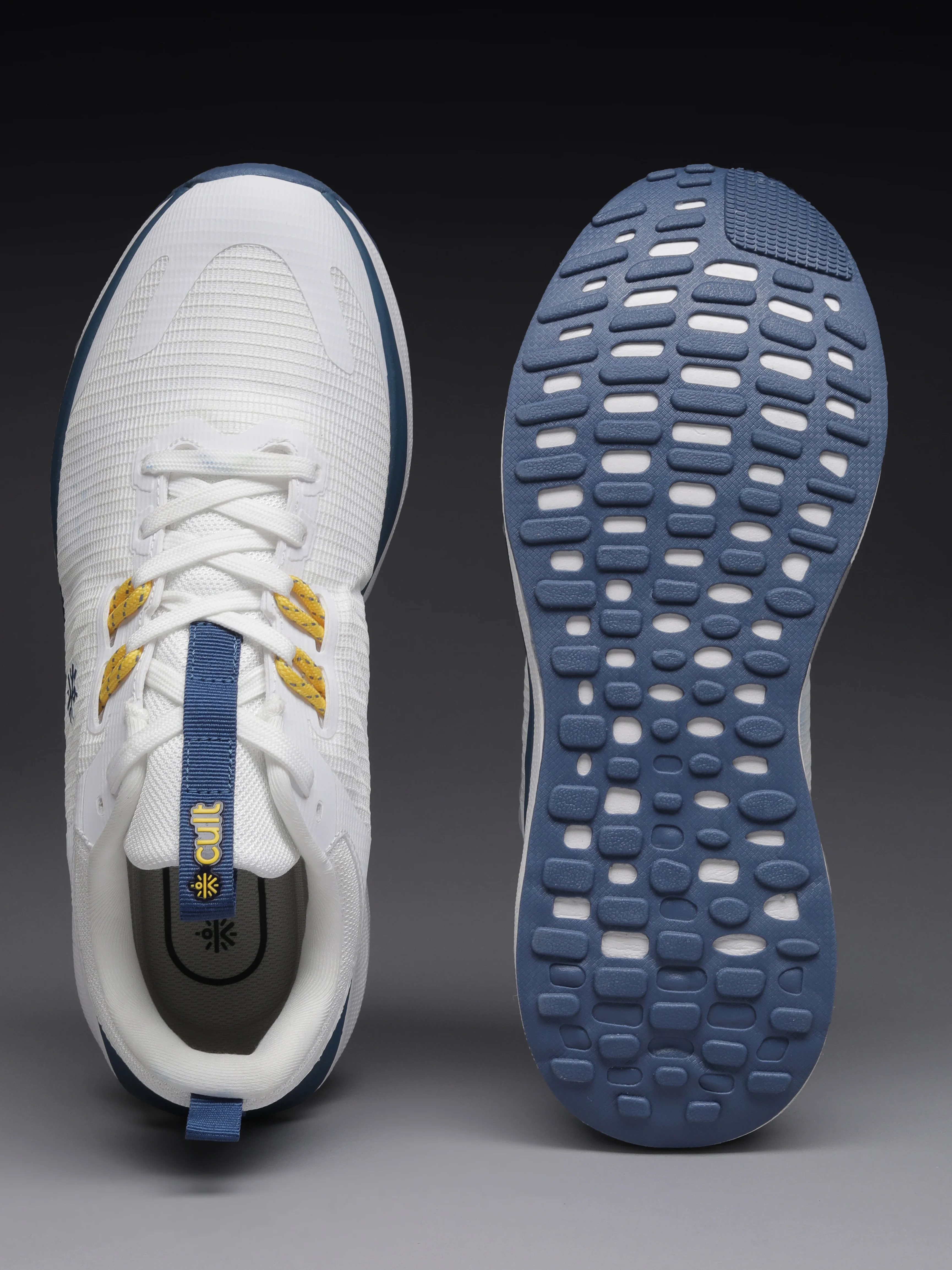 cult Men's Zyro Running Shoes - White/R.Blue - Image 9