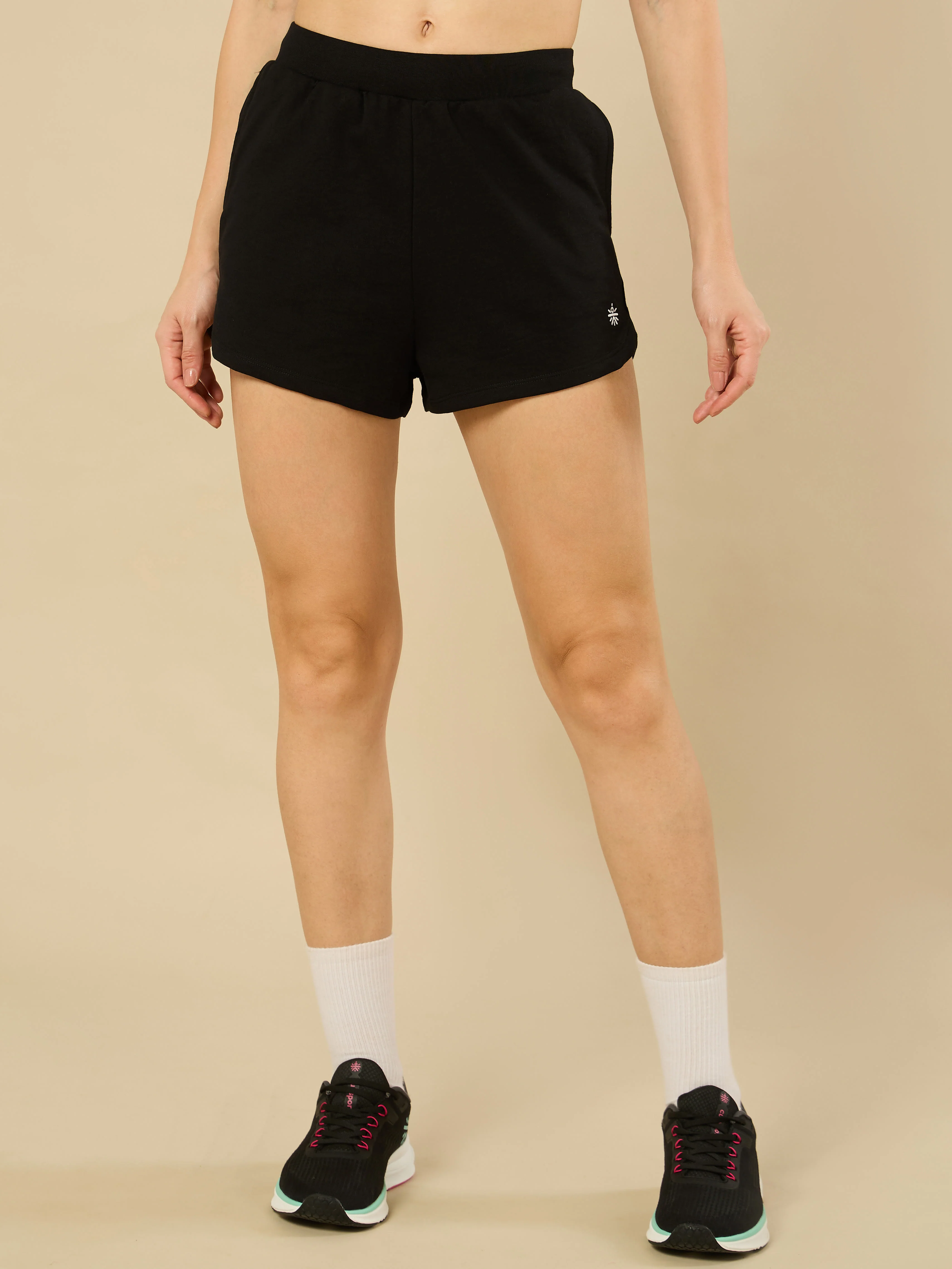 Cult Play Black shorts - Image 4