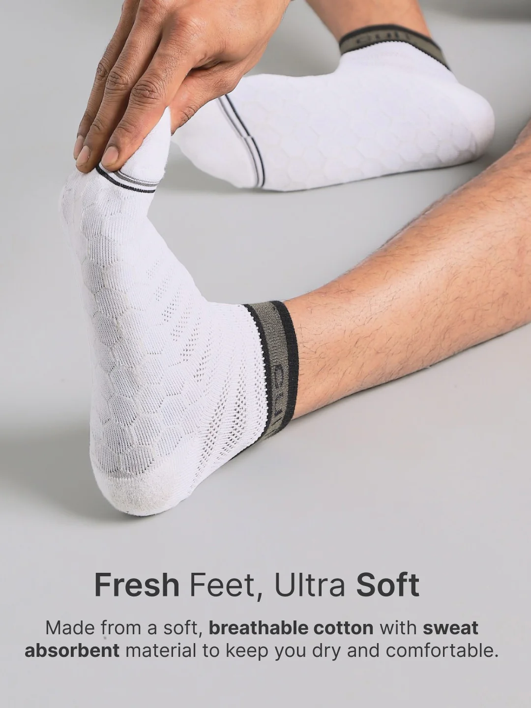 Cult Sports Ankle Length Socks Honey Comb Pattern Pack of 3-White - Image 4
