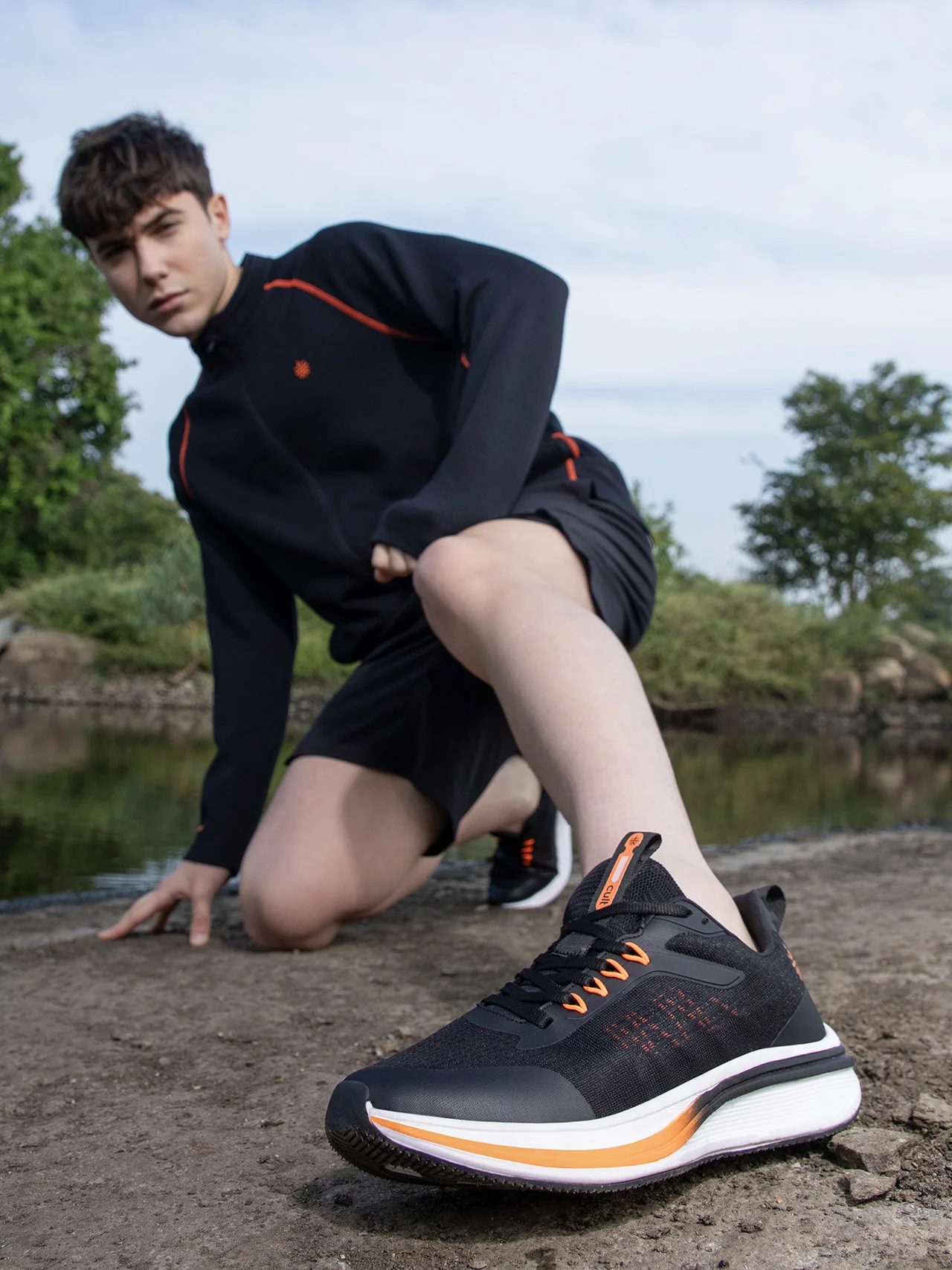 cult Men's Versa Freeway Running shoes - Black/Red - Image 2
