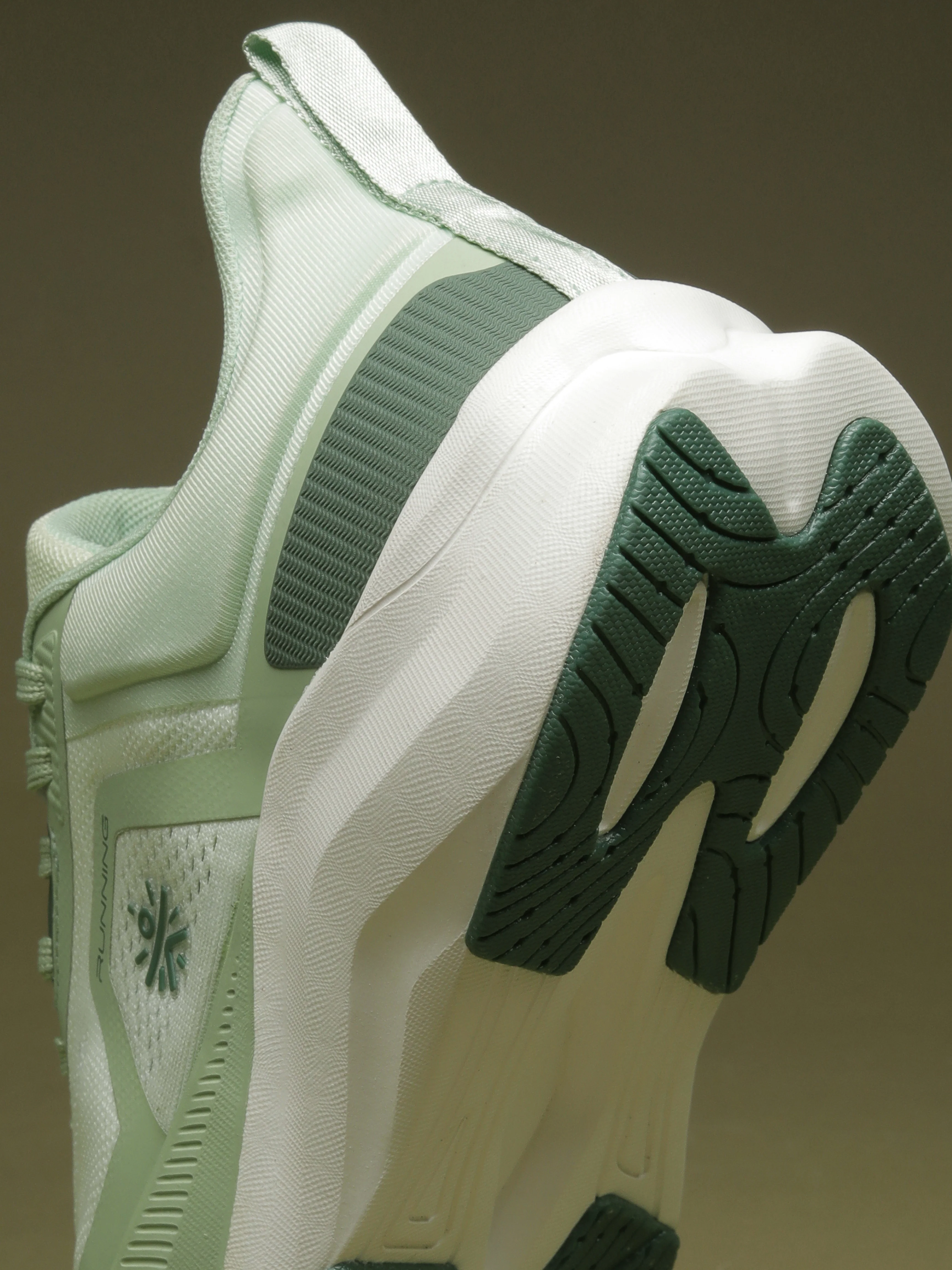 cult Women's ActiveBoost Running Shoes - Green - Image 10