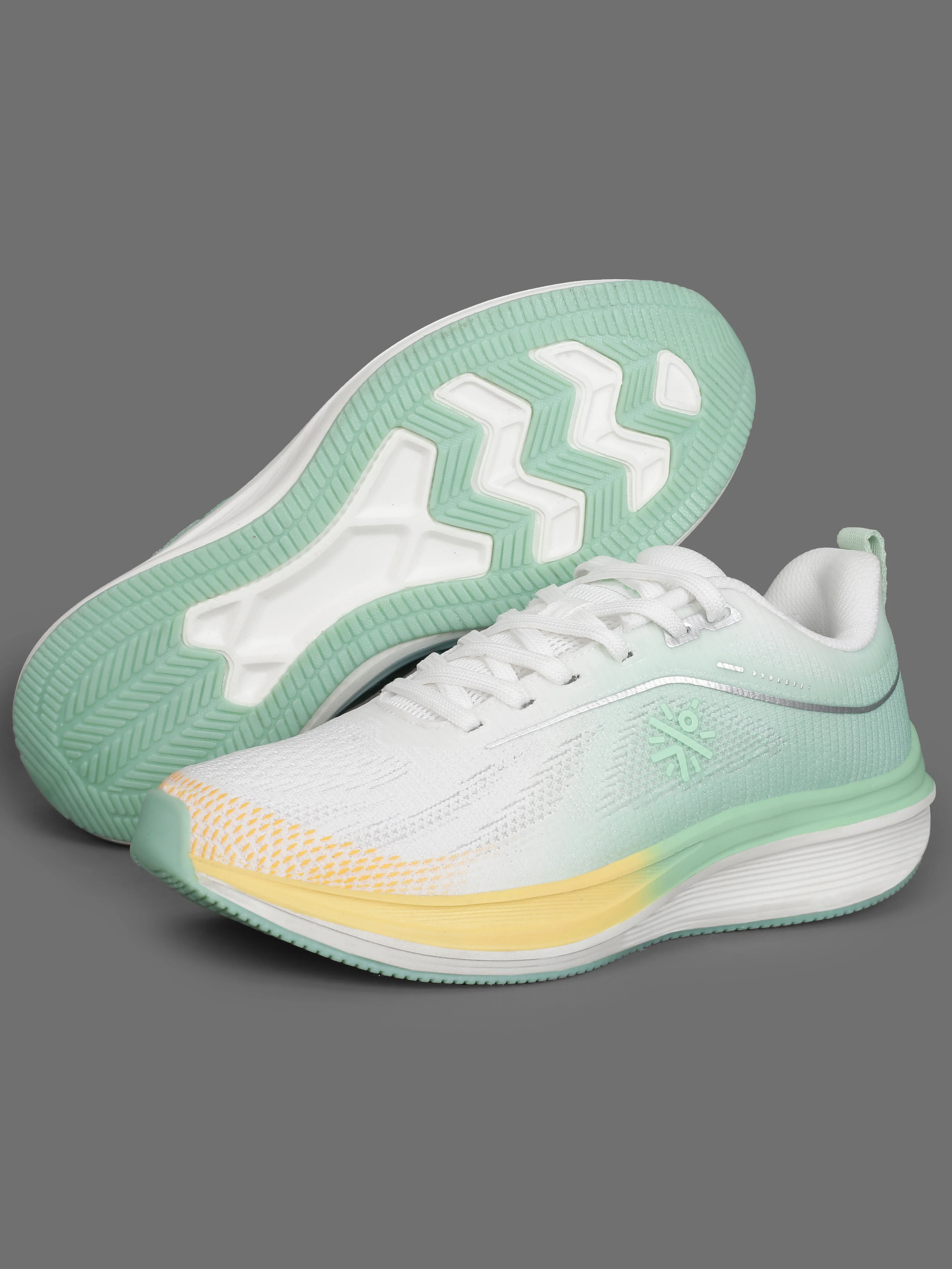 cult Women's Aeris Running Shoes - L.Green - Image 11