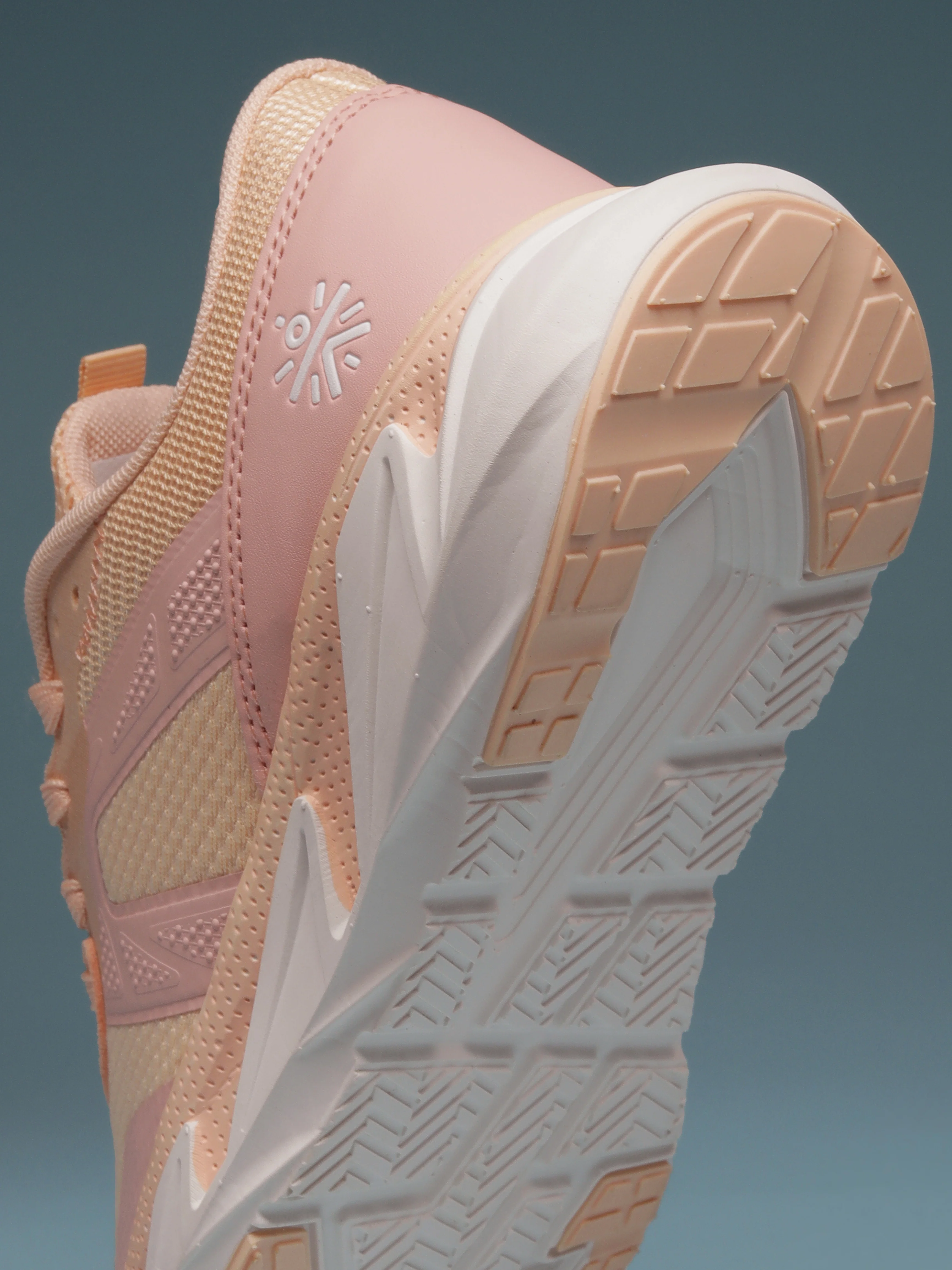 cult Women's Havok Running Shoes - Peach - Image 10