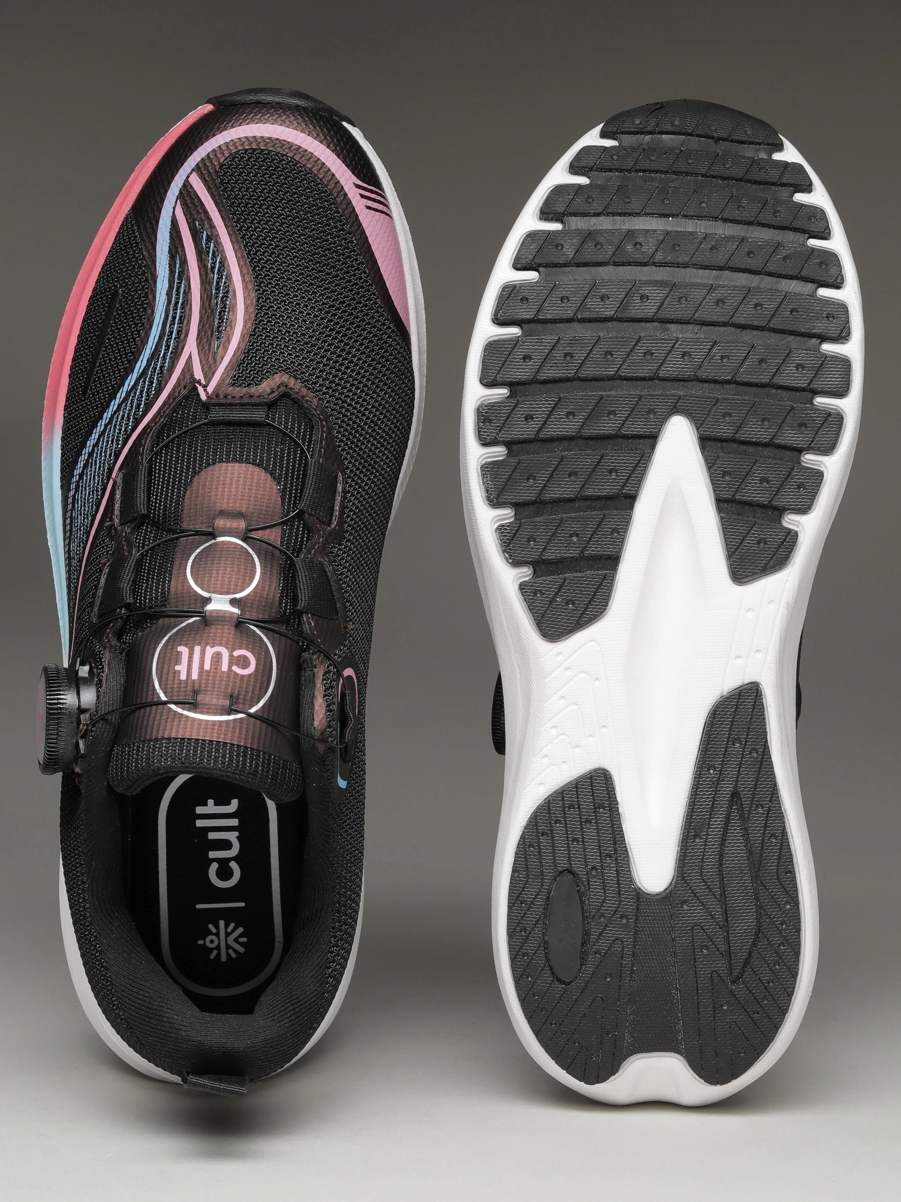cult Women's PowerPace Running Shoes - Black - Image 8