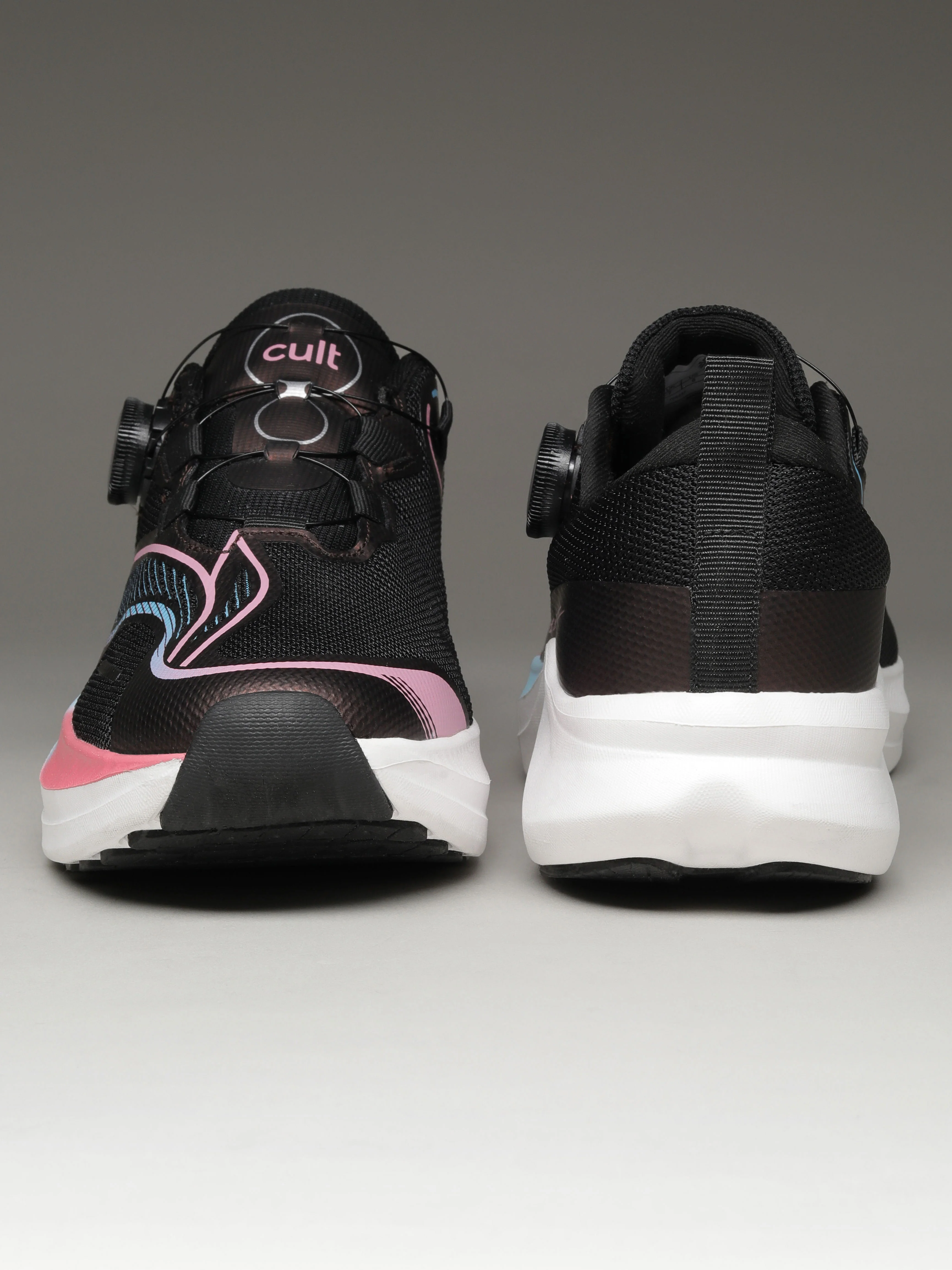 cult Women's PowerPace Running Shoes - Black - Image 9