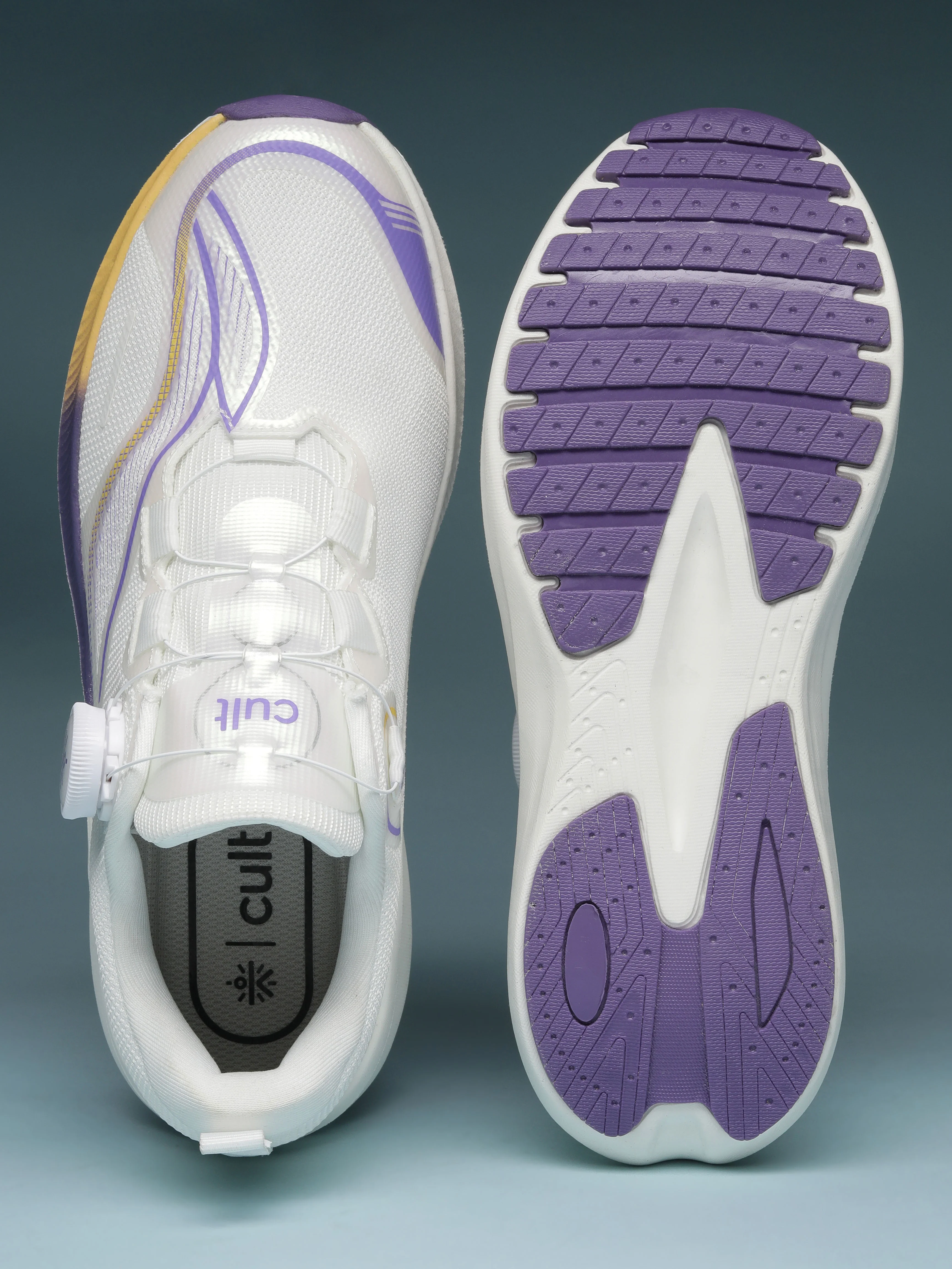 cult Women's PowerPace Running Shoes - White - Image 8