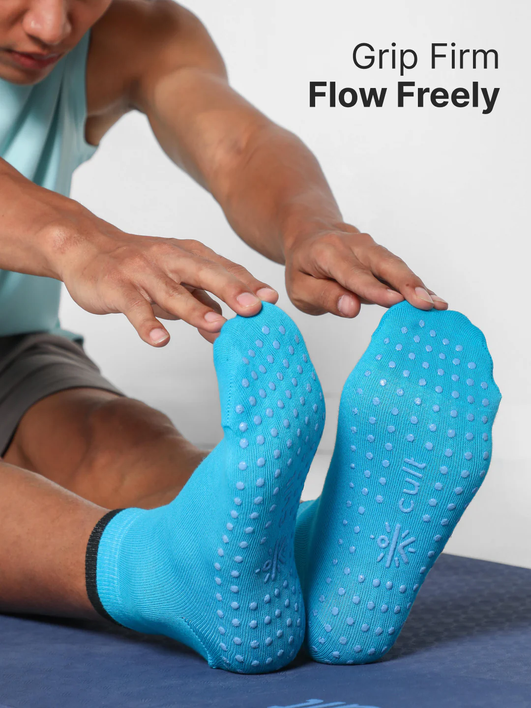 Yoga Anti-skid Ankle Length Pack of 2 Blue & Maroon Unisex Cotton Socks - Image 2