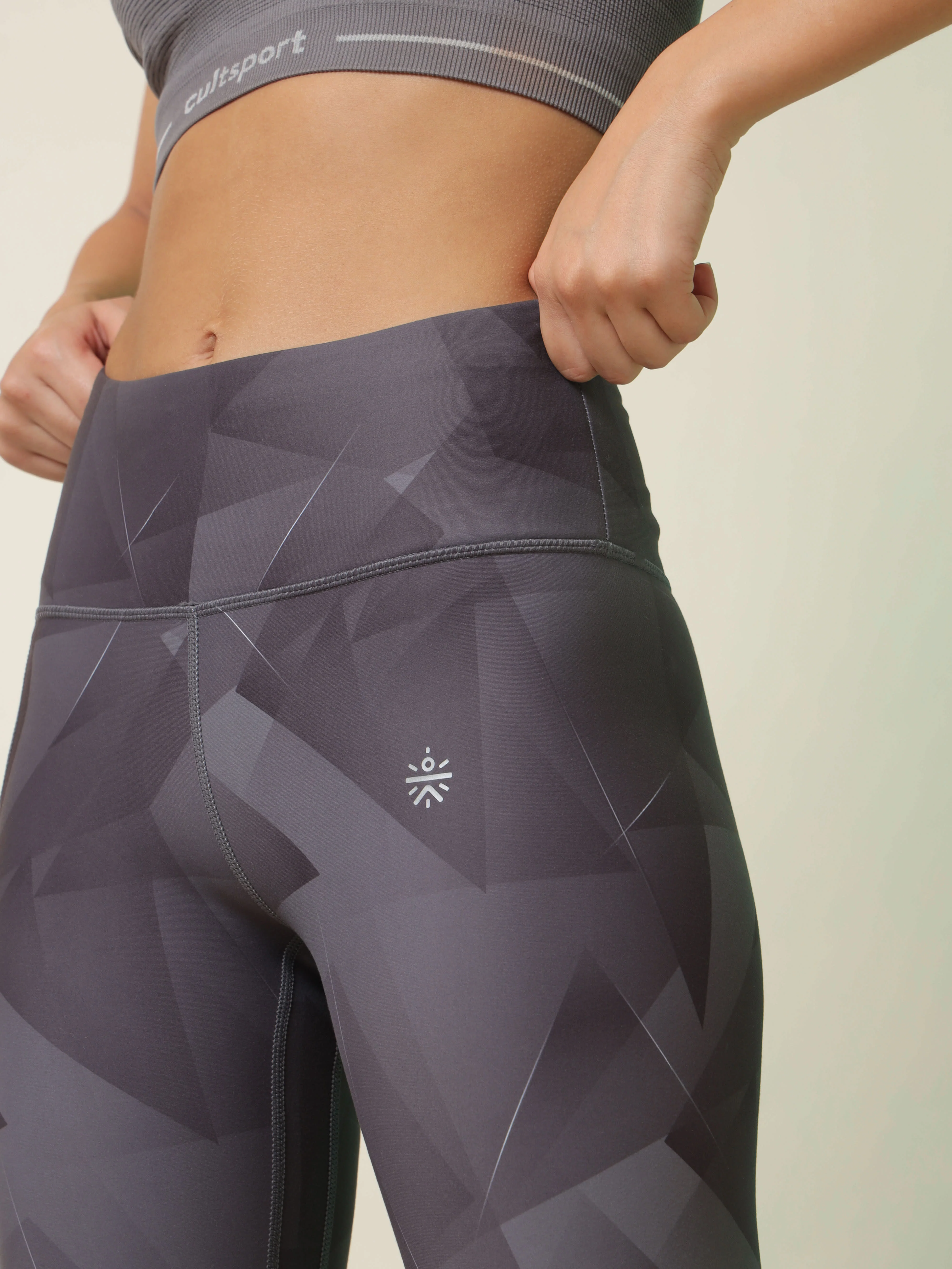 Do It All Monotone Prism Tights With Pocket - Image 3