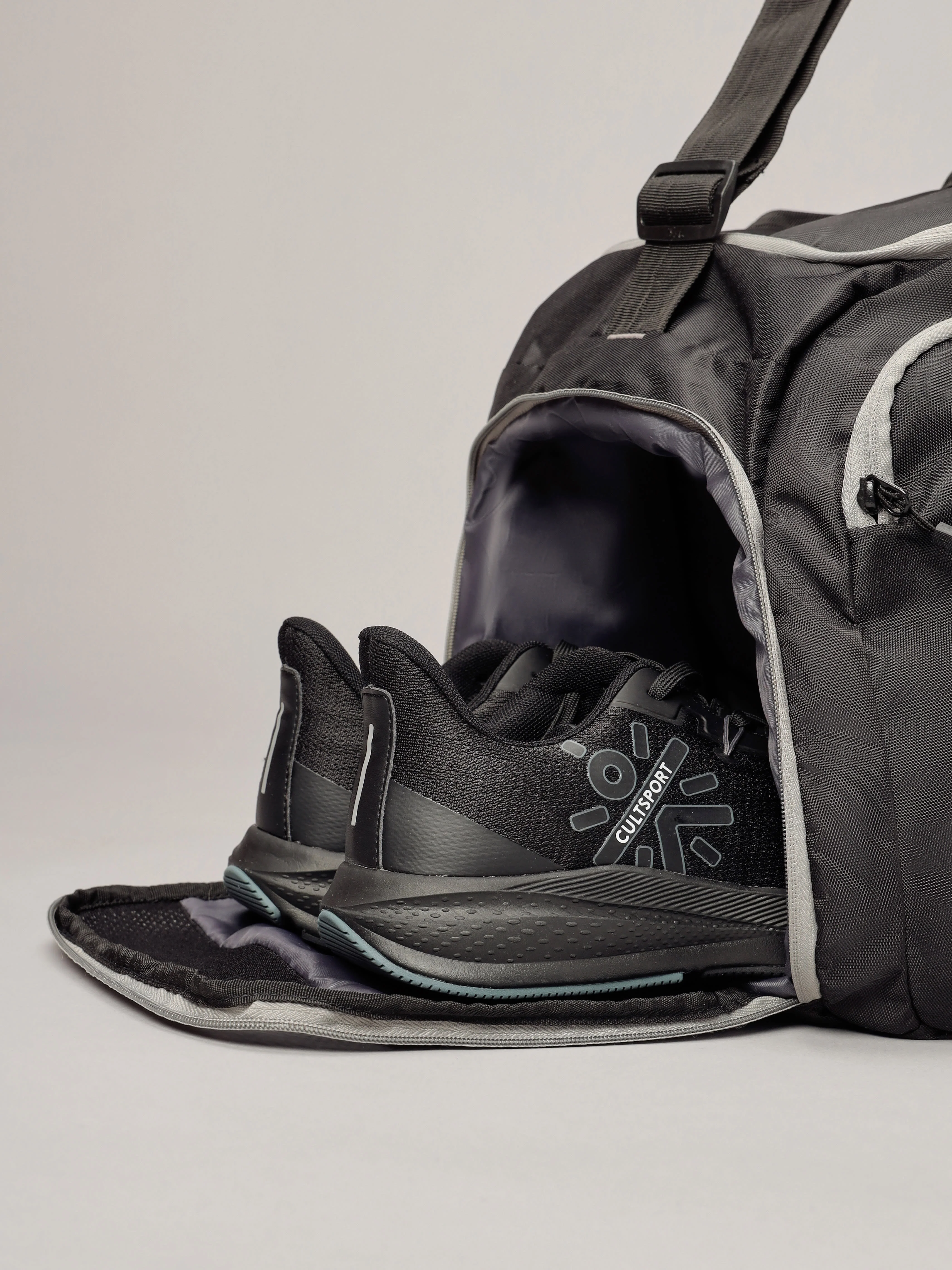 Duffle Bag with Shoe Compartment - Image 5