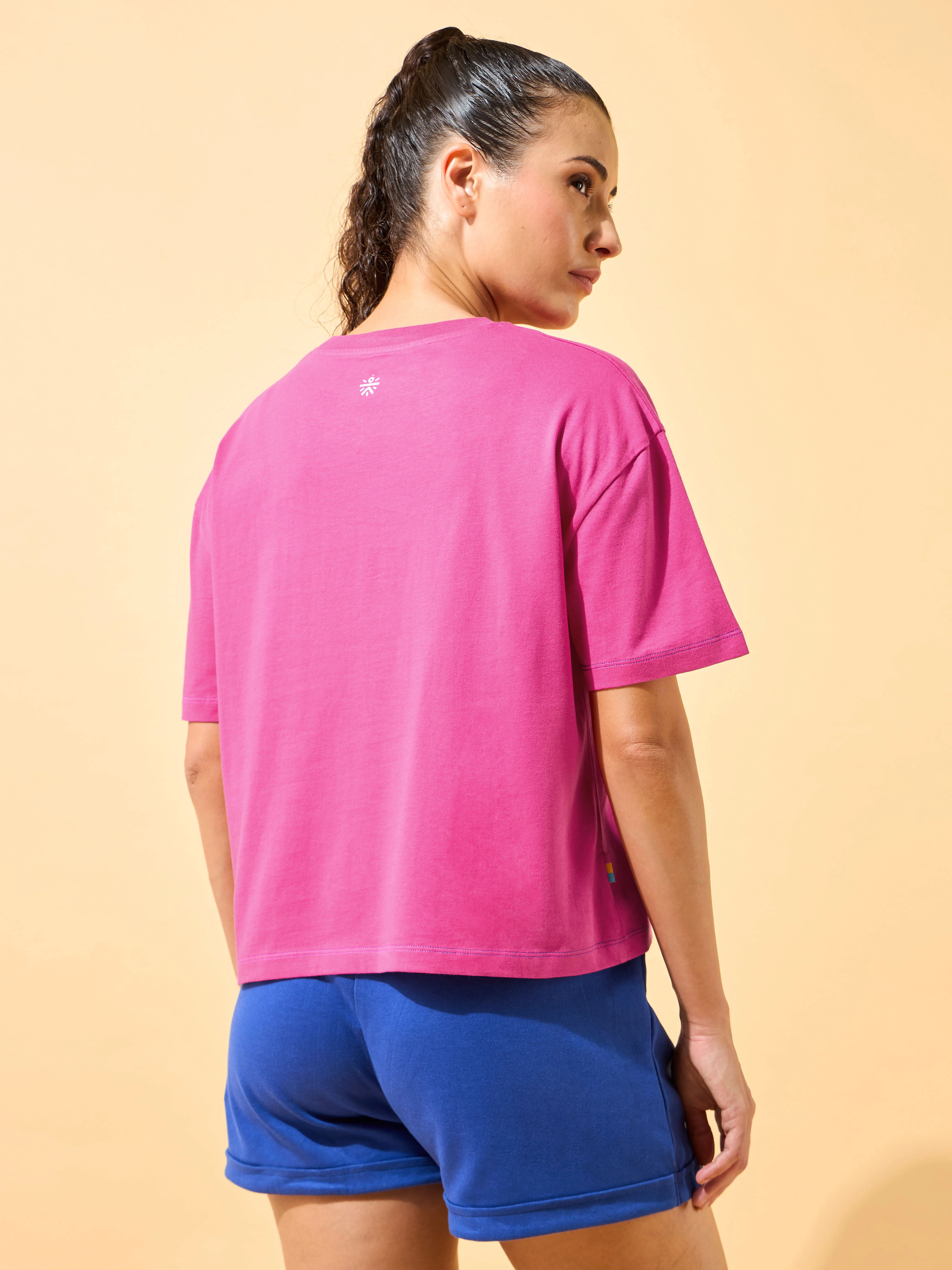 Elevate Print Cropped T-shirt - Image 5