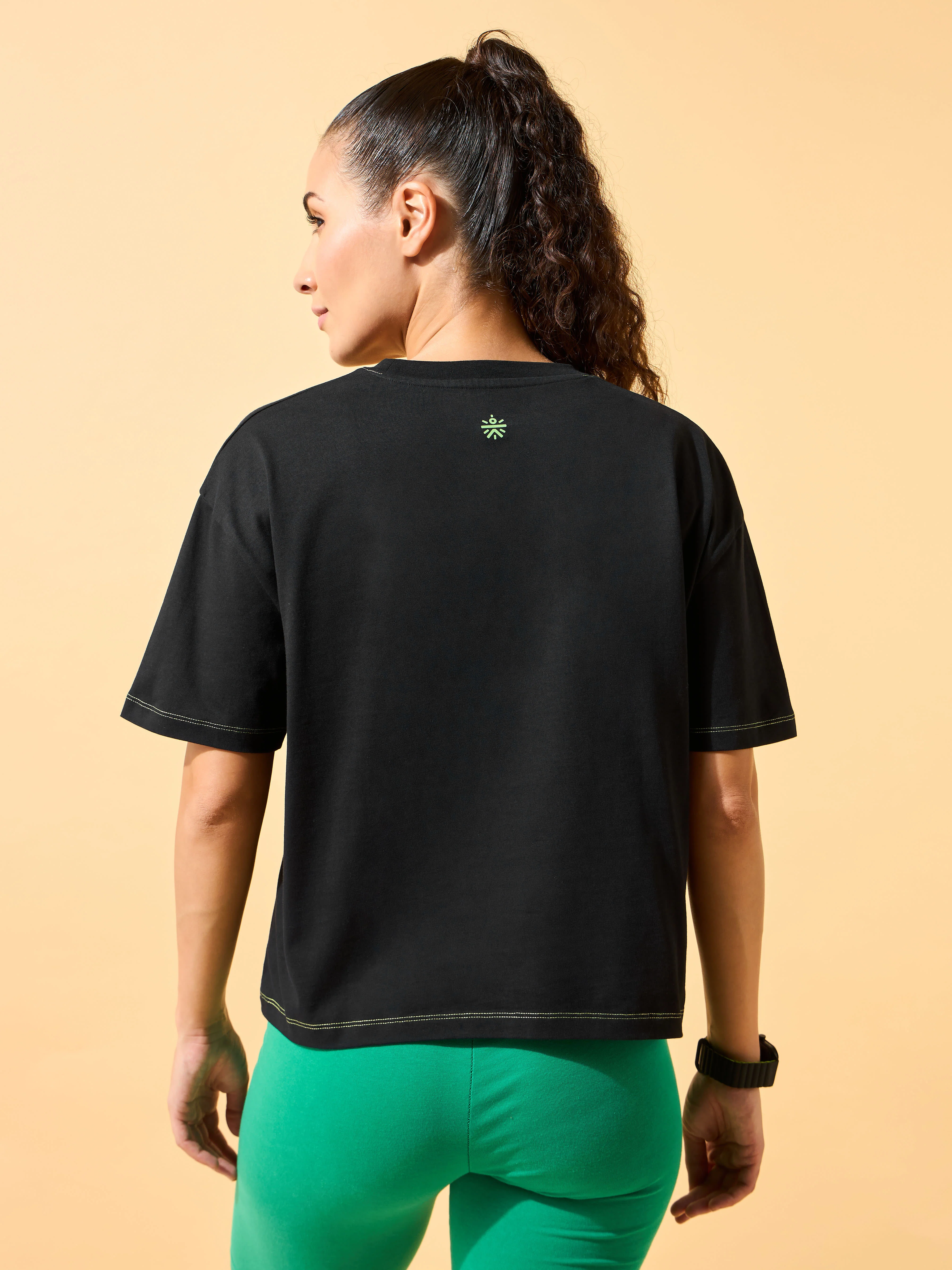 Elevate Print Cropped T-shirt - Image 5