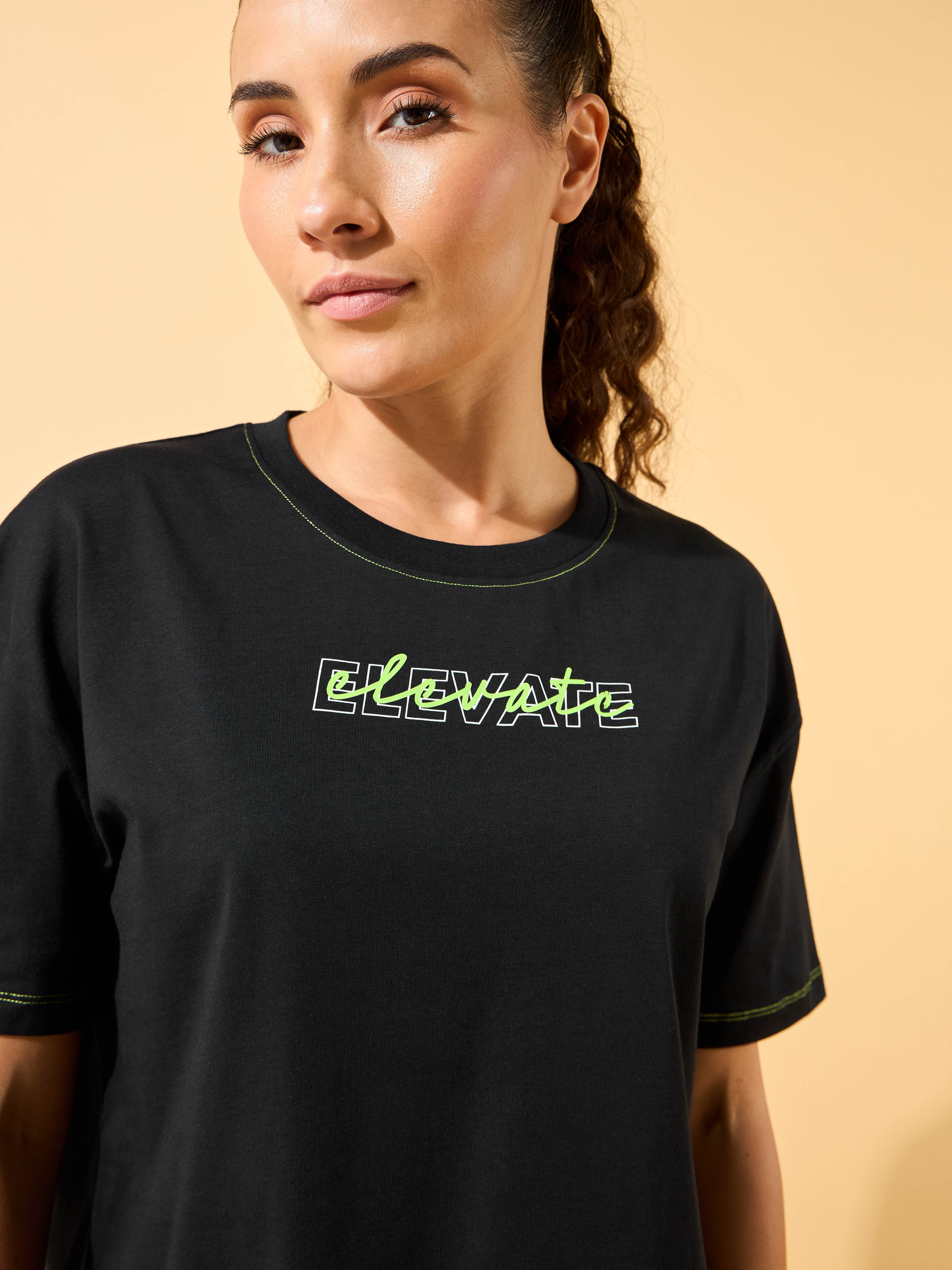 Elevate Print Cropped T-shirt - Image 6
