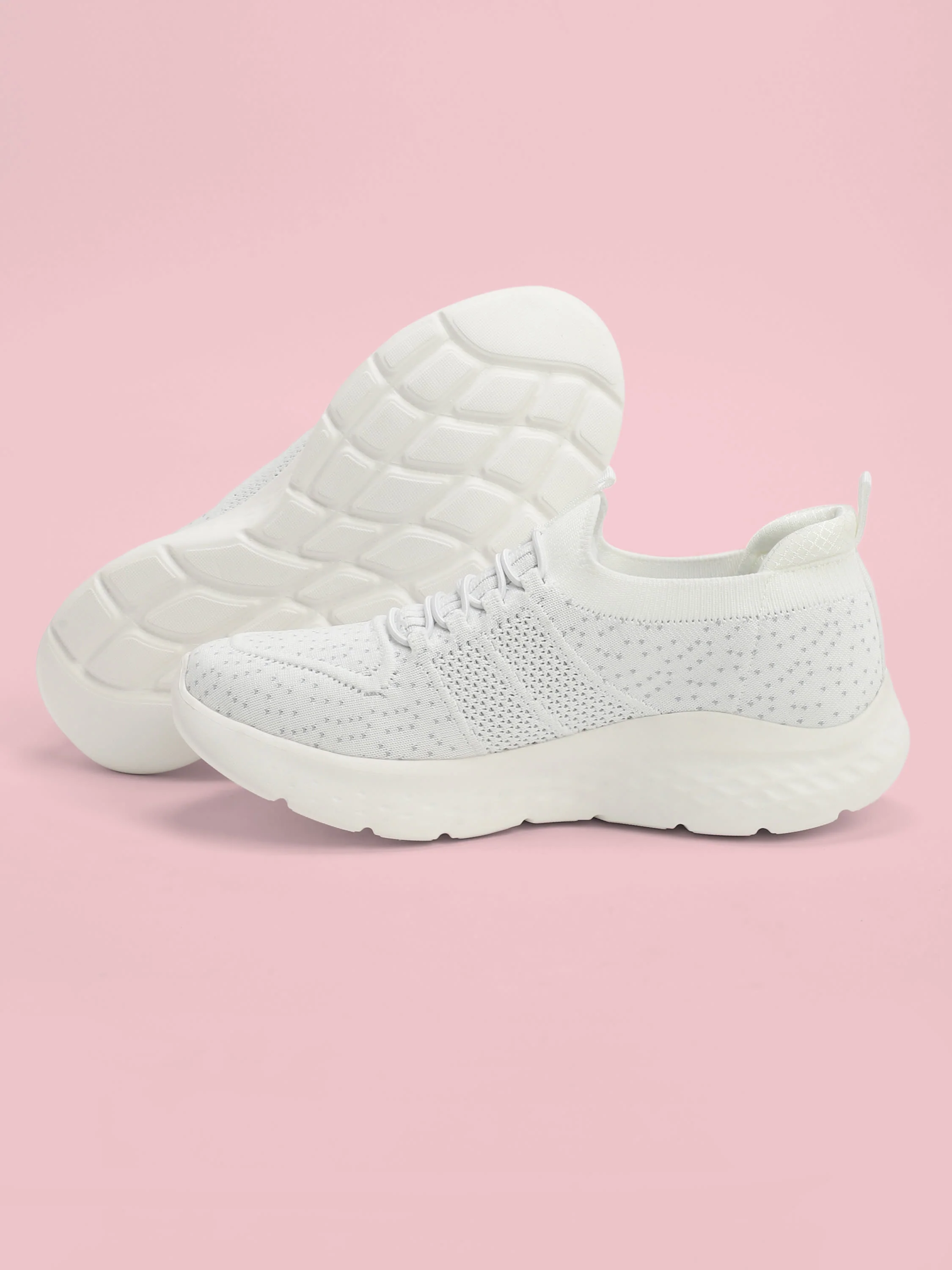 cult EZ+ Fuzzy Women's Walking Shoes - White - Image 9