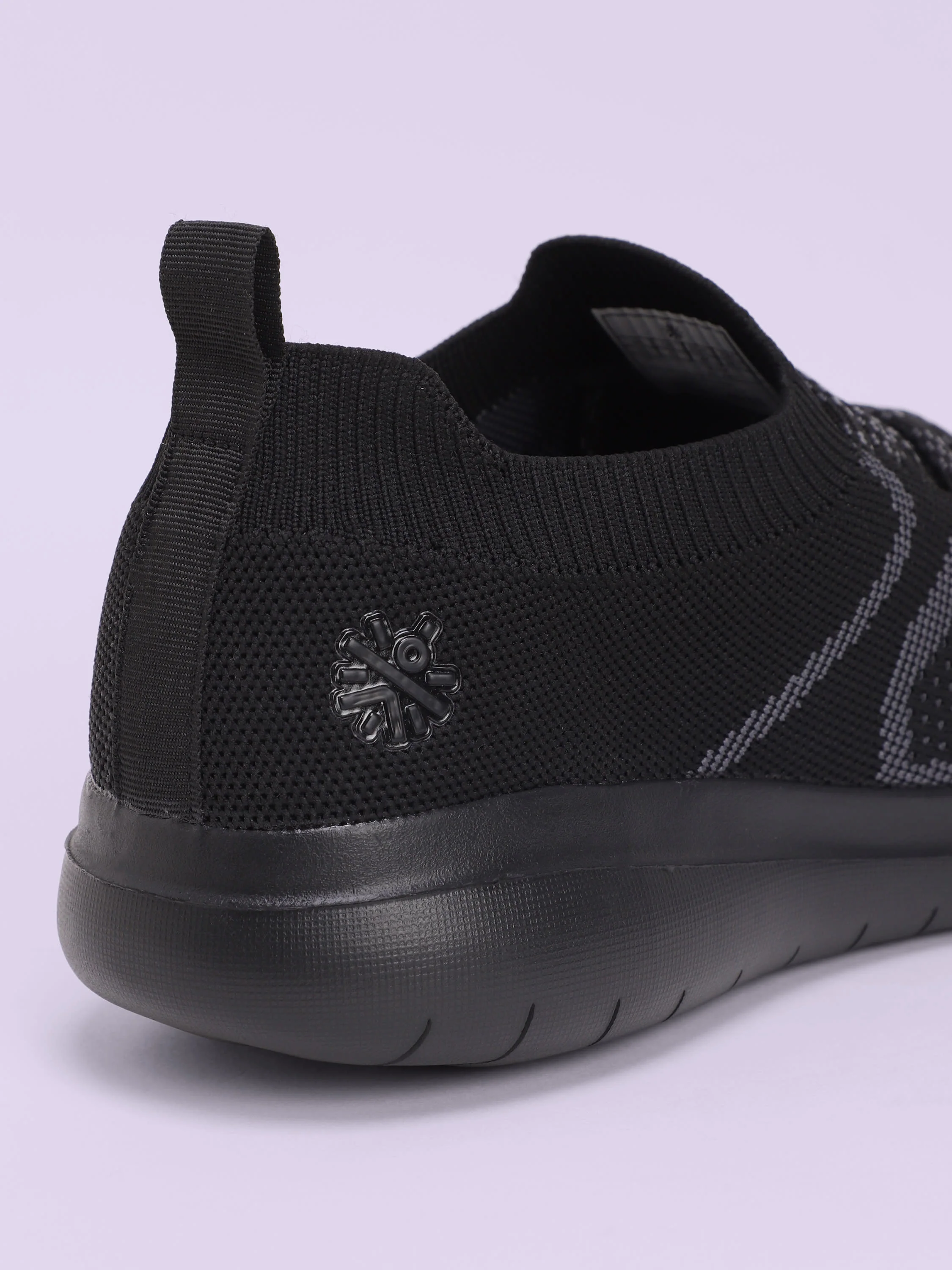 cult EZ+ Pace Men's Walking Shoes - Black - Image 6