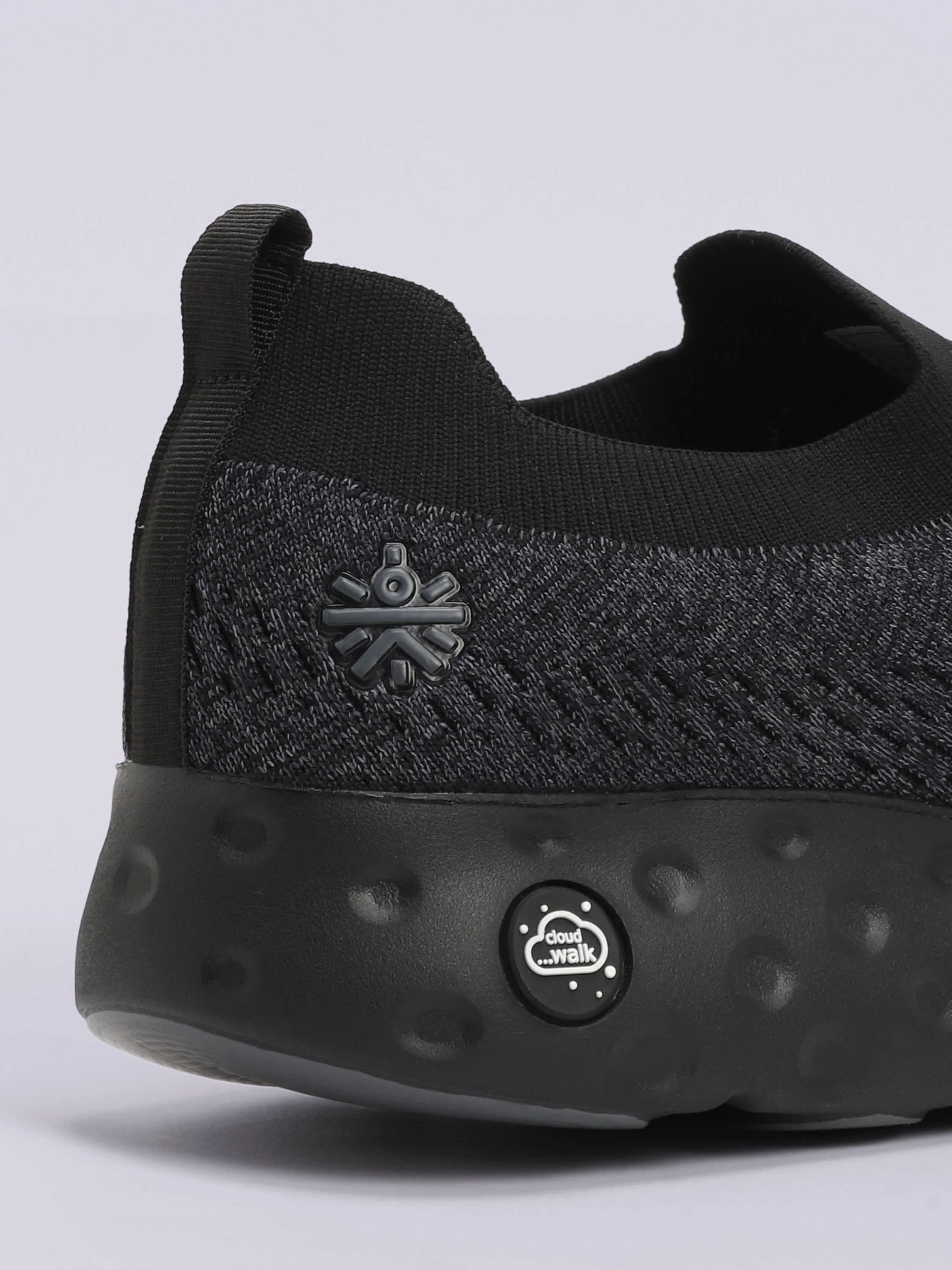 cult EZ+ Plush Men's Walking Shoes - Black/Grey - Image 6