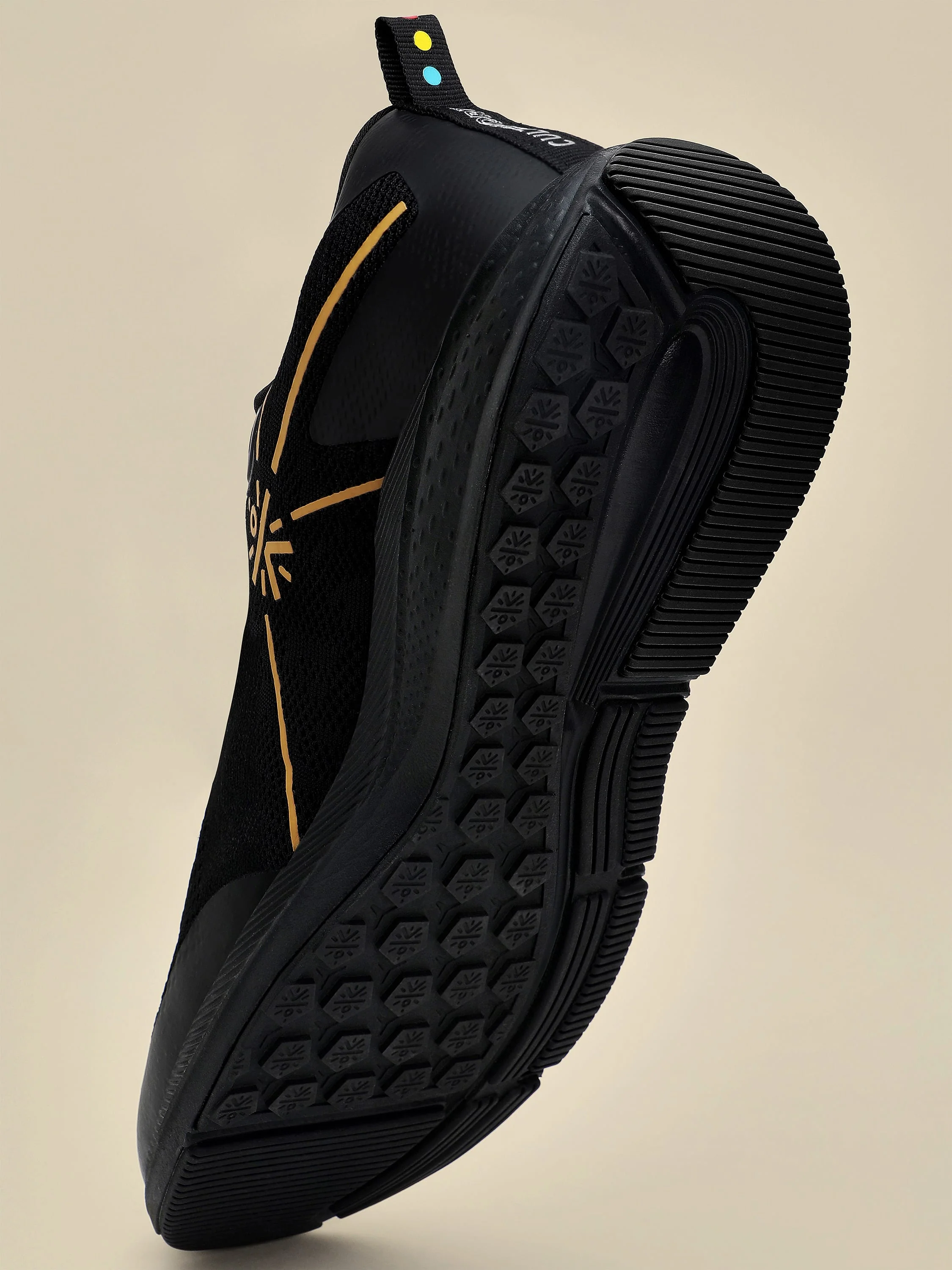 cult Flomo Men Running Shoes - Black/Gold - Image 6