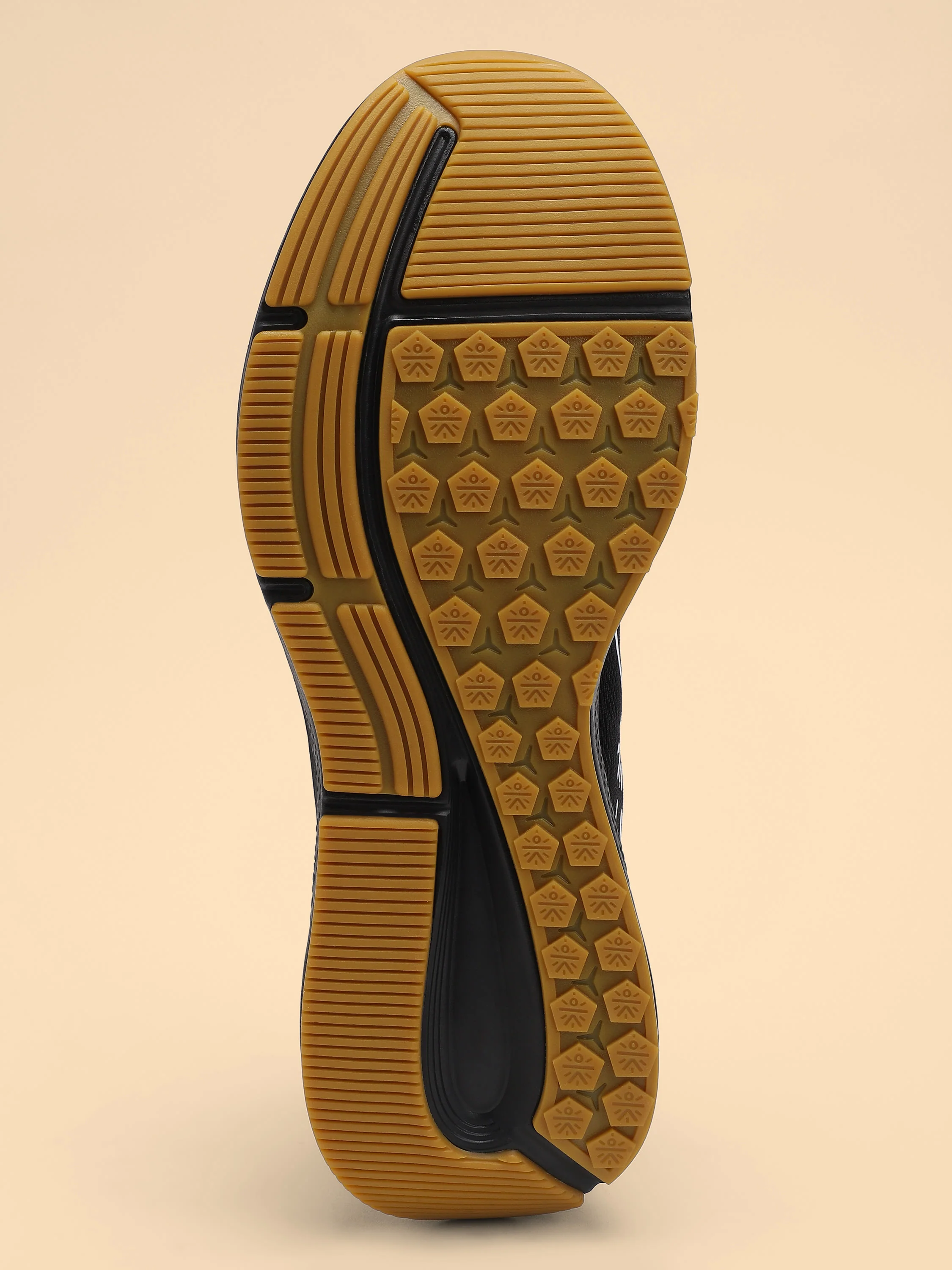 cult Flomo Men Running Shoes - Black/Mustard - Image 11