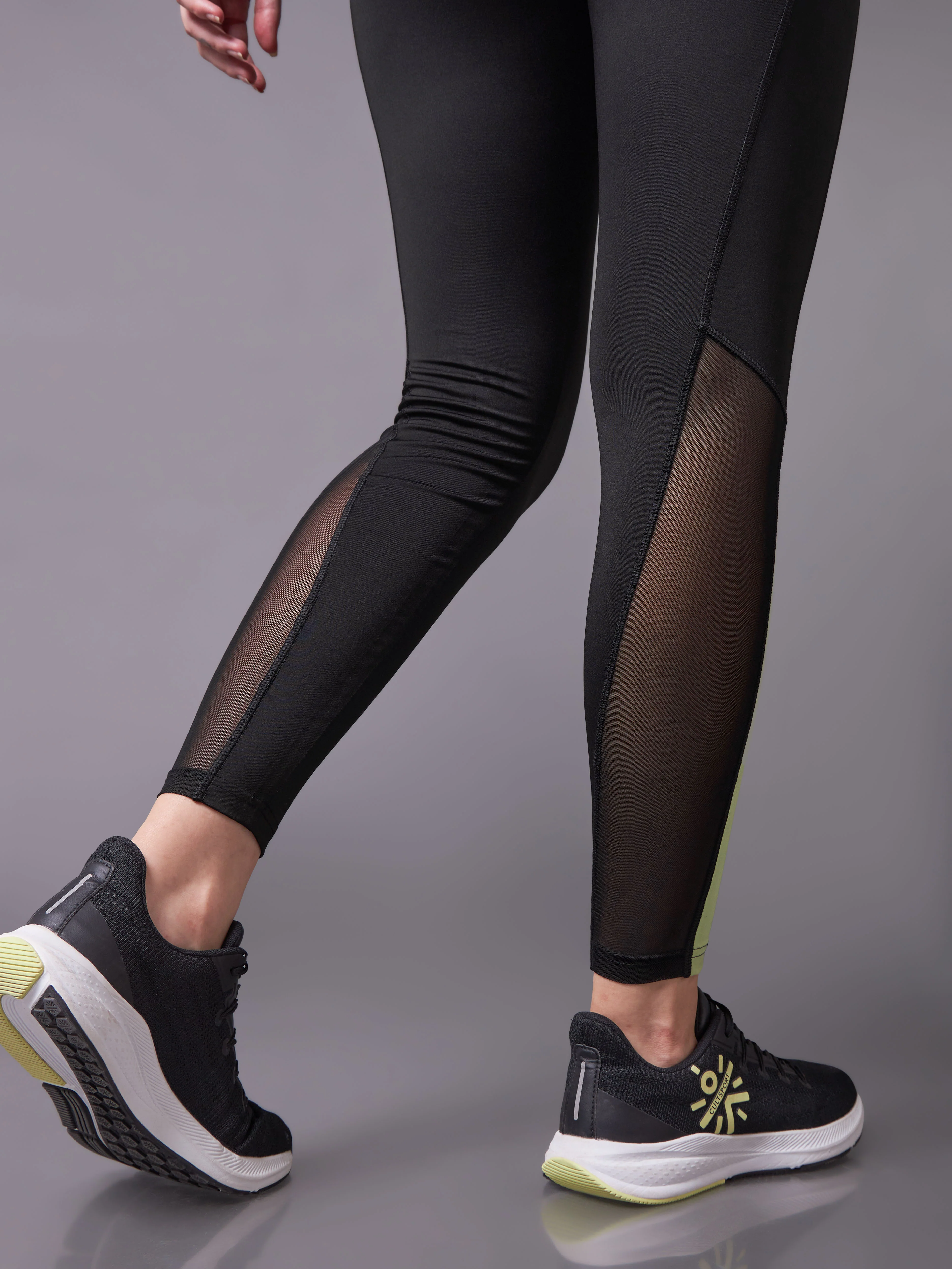 Iconic Black Running Tights - Image 7