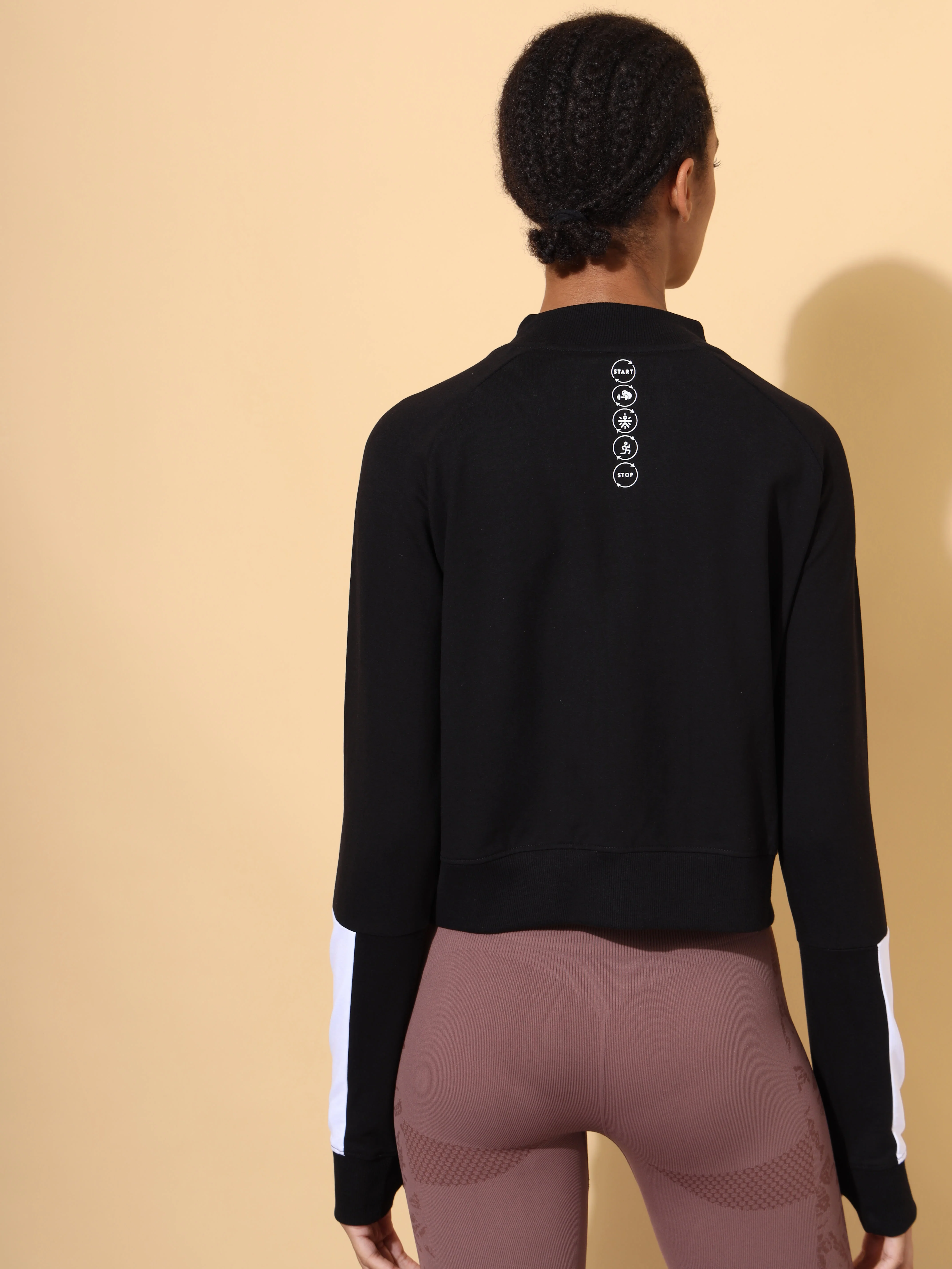 Layr Crop Lifestyle Sweatshirt - Image 5