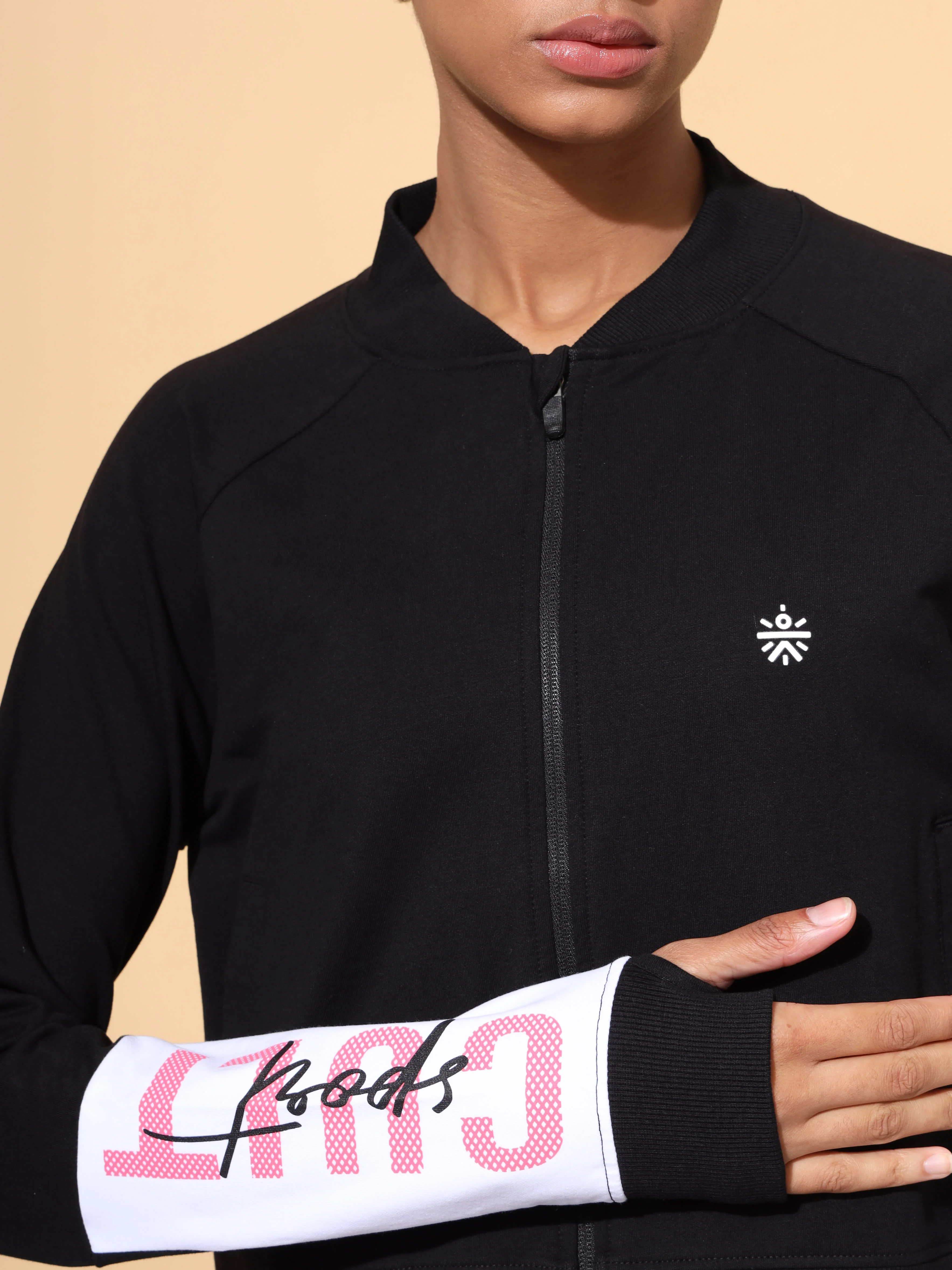 Layr Crop Lifestyle Sweatshirt - Image 6
