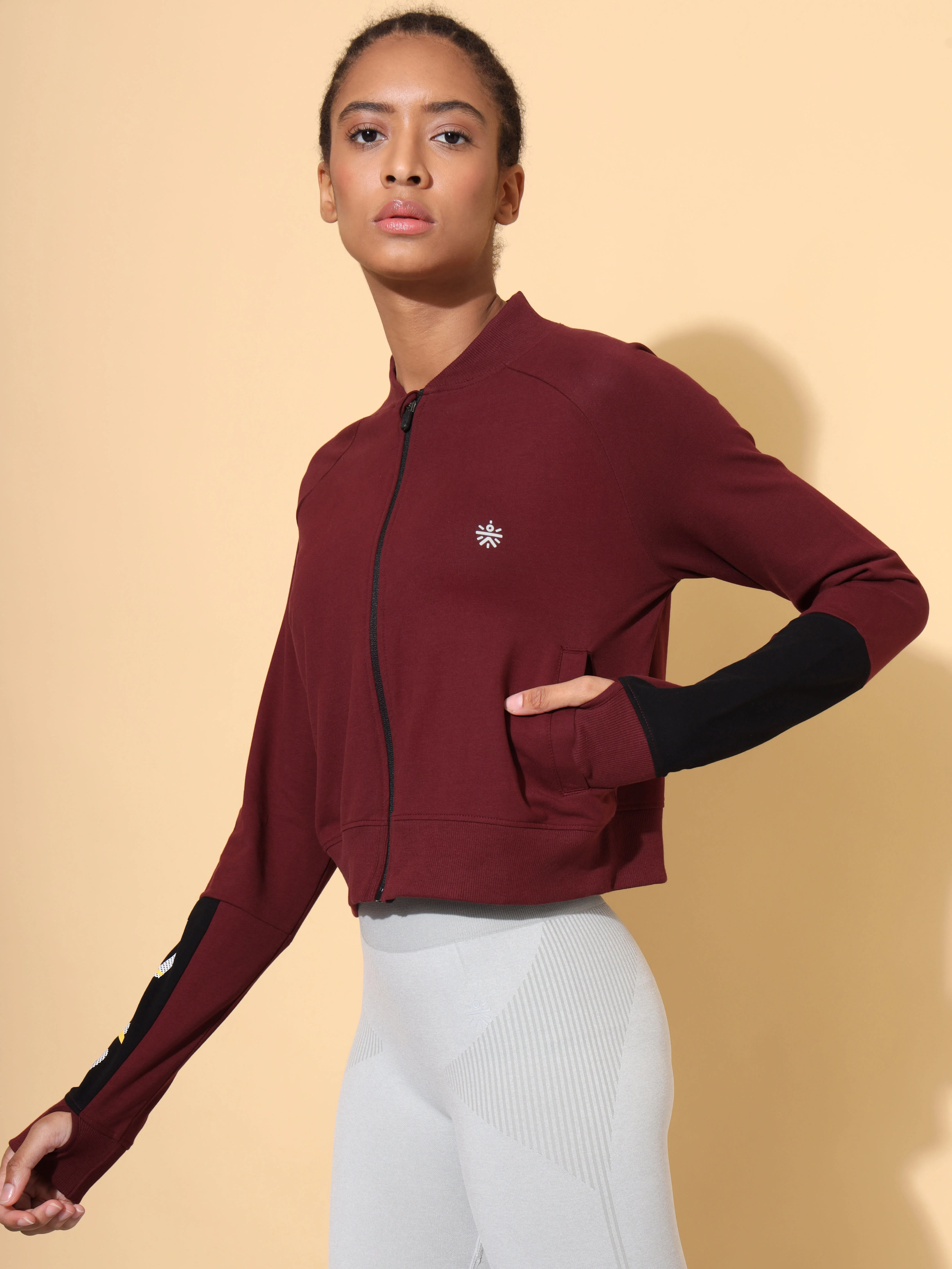 Layr Crop Lifestyle Sweatshirt - Image 5