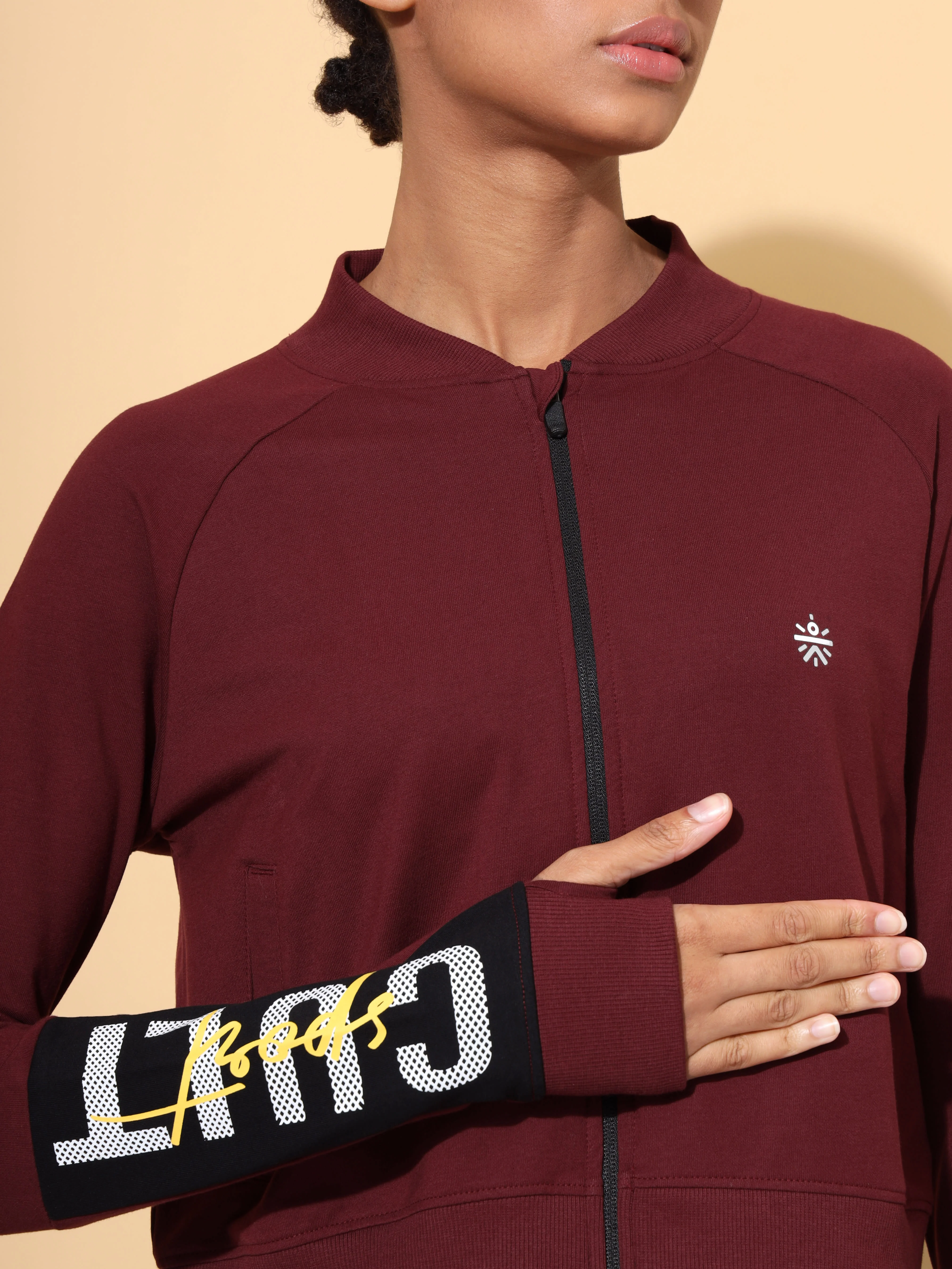 Layr Crop Lifestyle Sweatshirt - Image 7