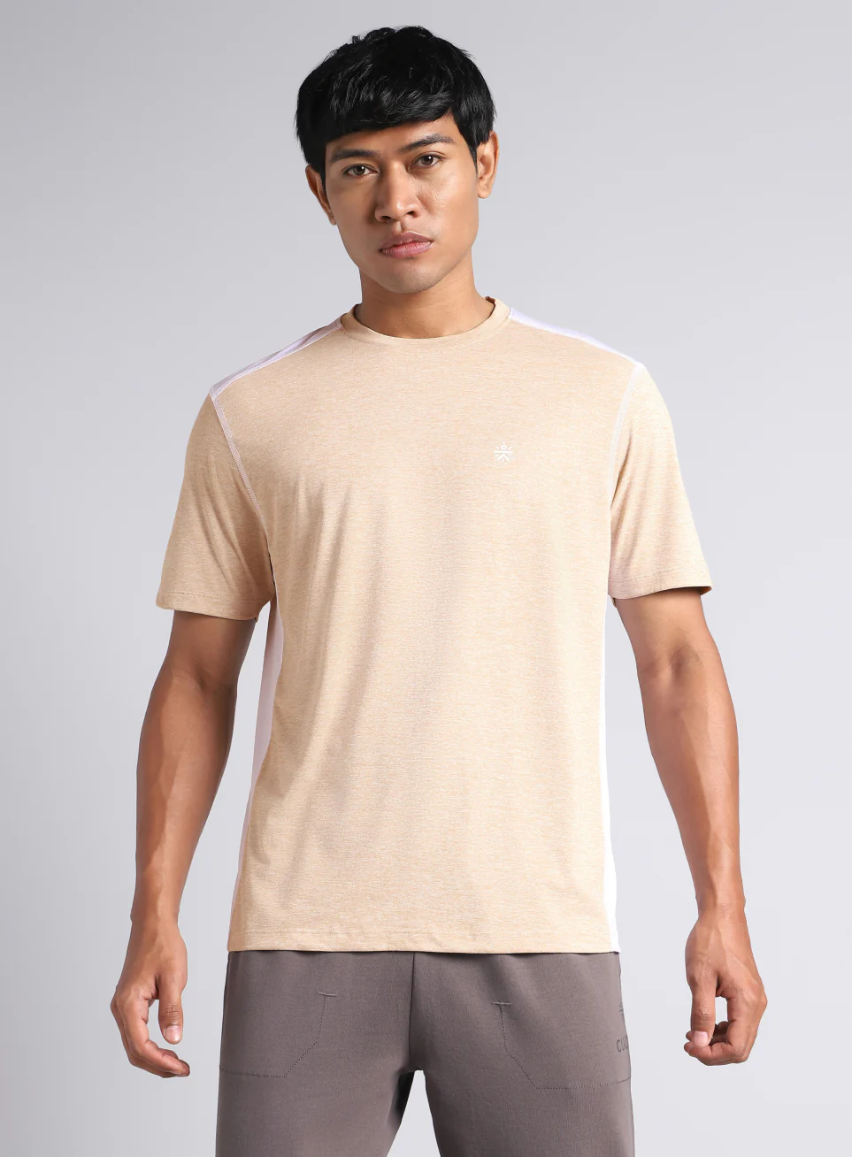 Men's Amp Up Beige Comfortech T-shirt - Image 4