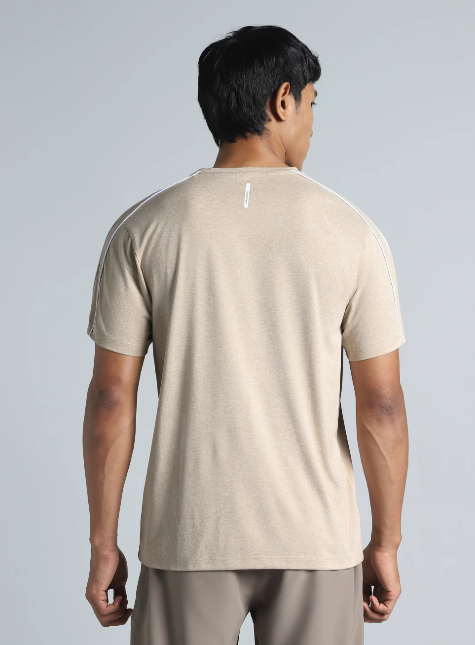 Men's Beige Active Day COMFORtech T-shirt - Image 6
