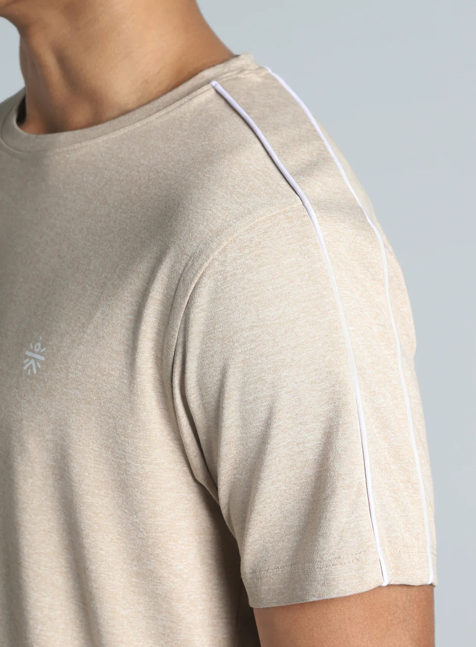 Men's Beige Active Day COMFORtech T-shirt - Image 7
